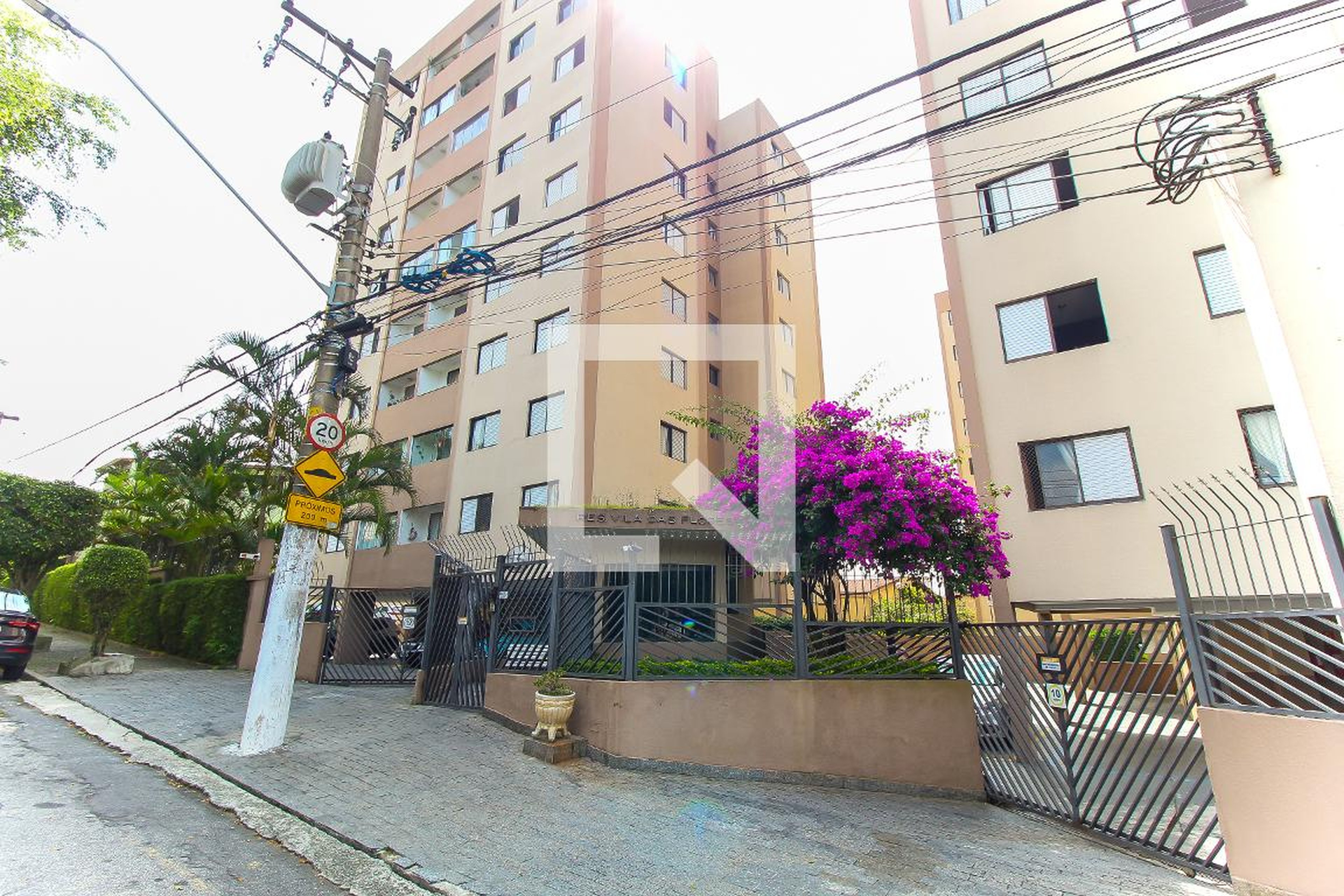Fachada do Prédio Condomínio Vila das Flores
