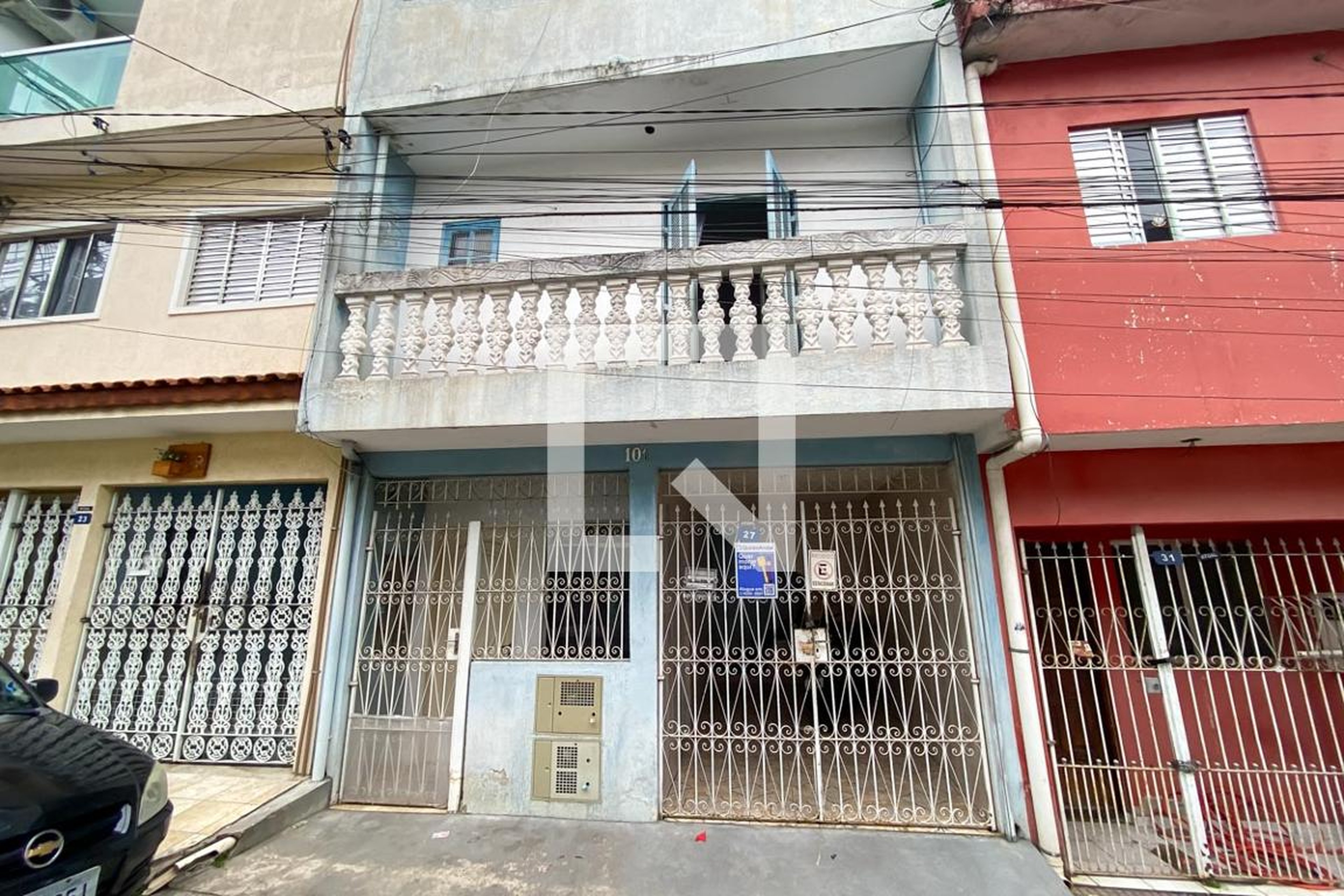 Fachada Condomínio em Rua Luciana Maria da Silva, 101