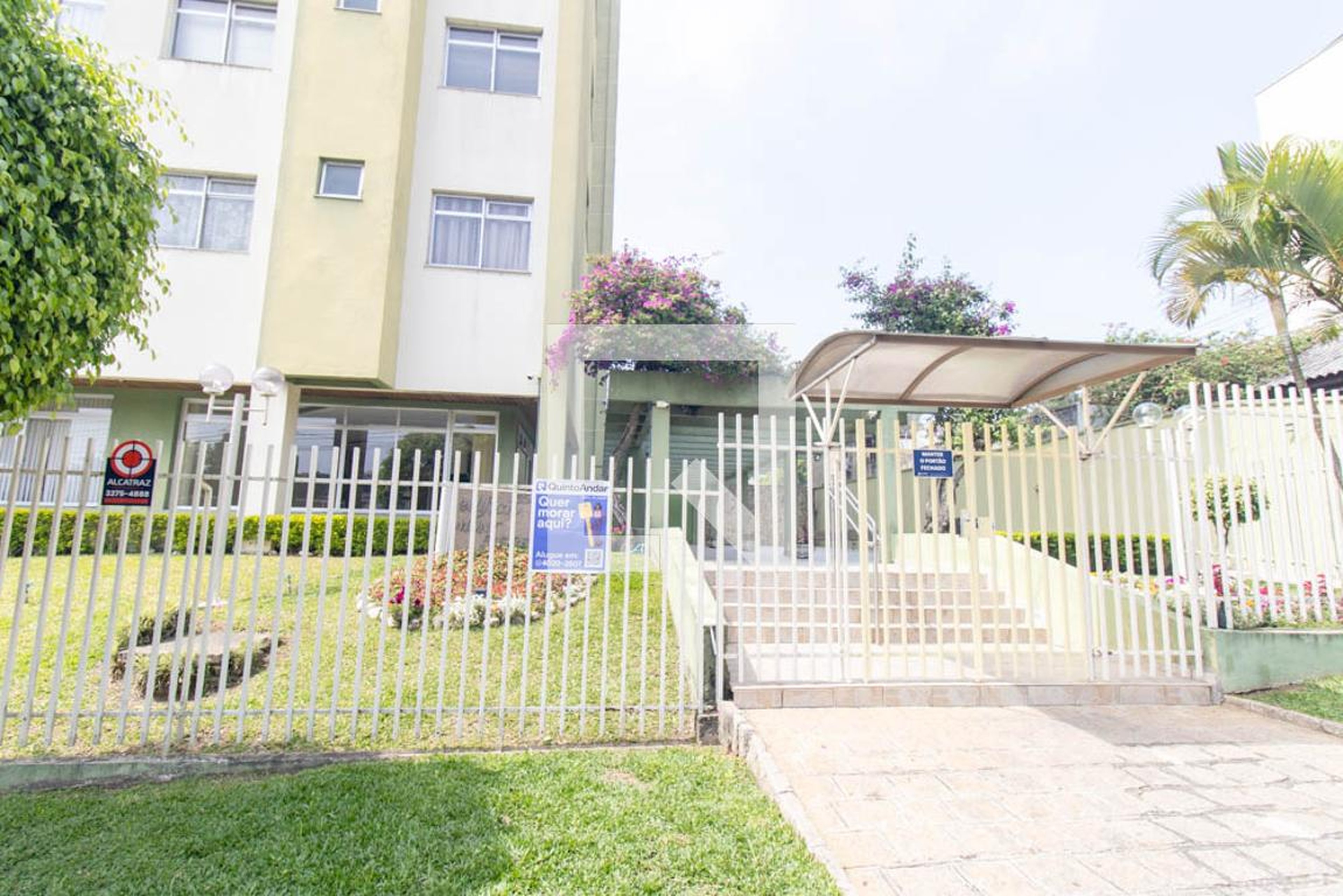 Fachada Condomínio em Rua Paraíba, 3549