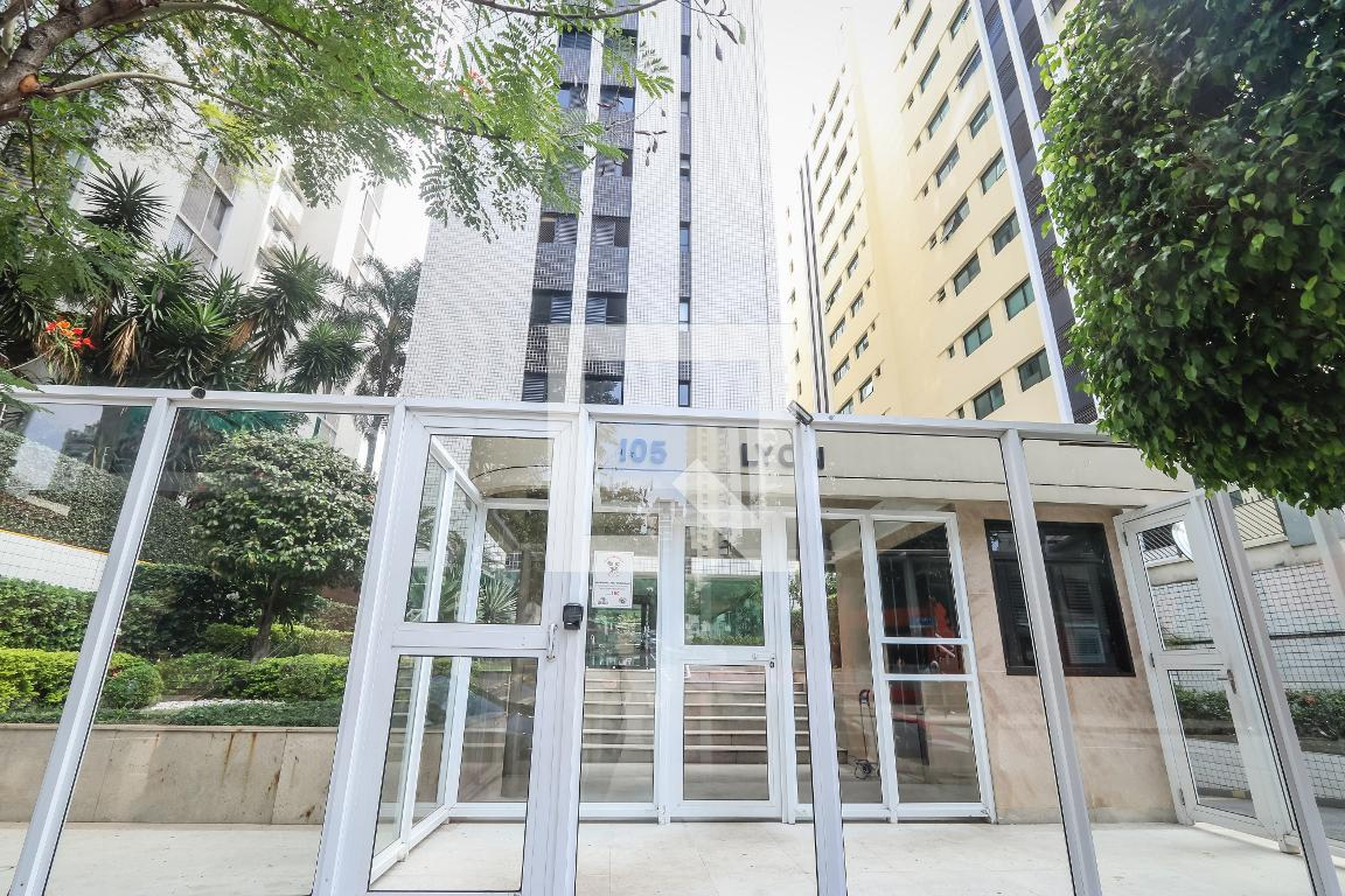 Fachada do Prédio Condomínio Lyon