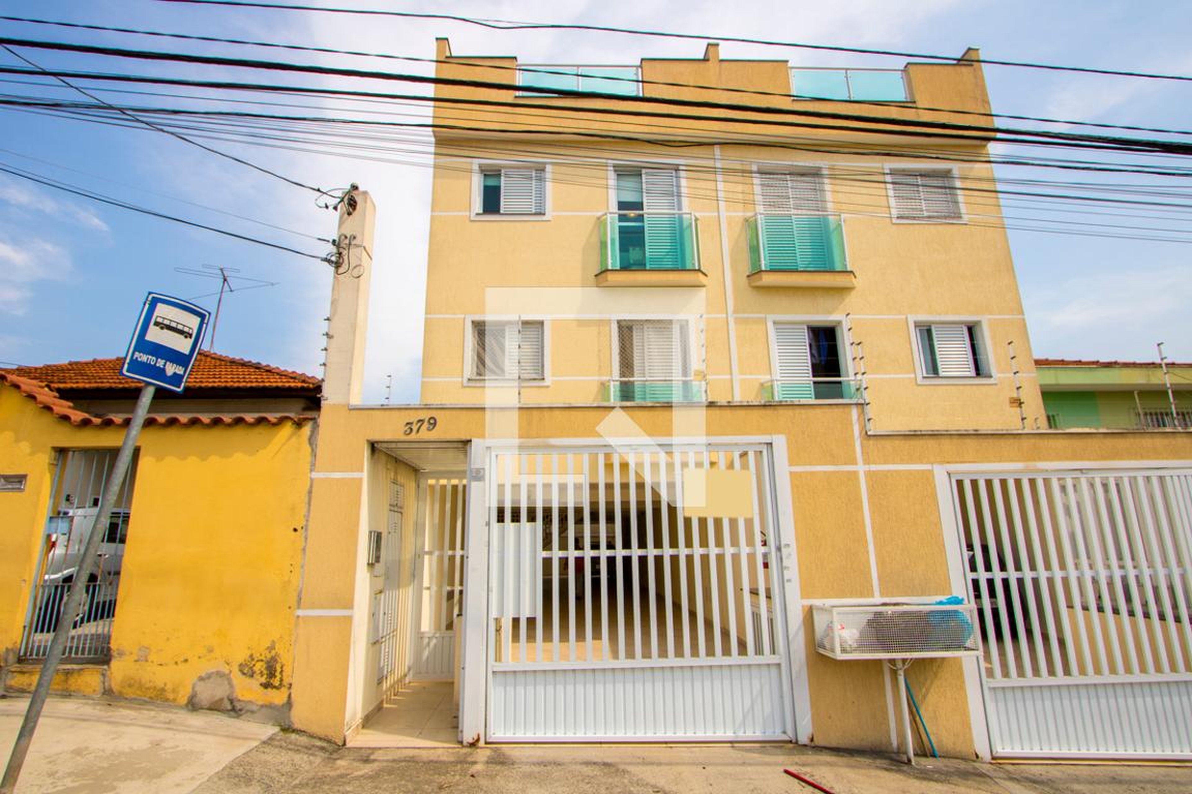 Fachada Condomínio em Rua Dom Silvério Pimenta, 379