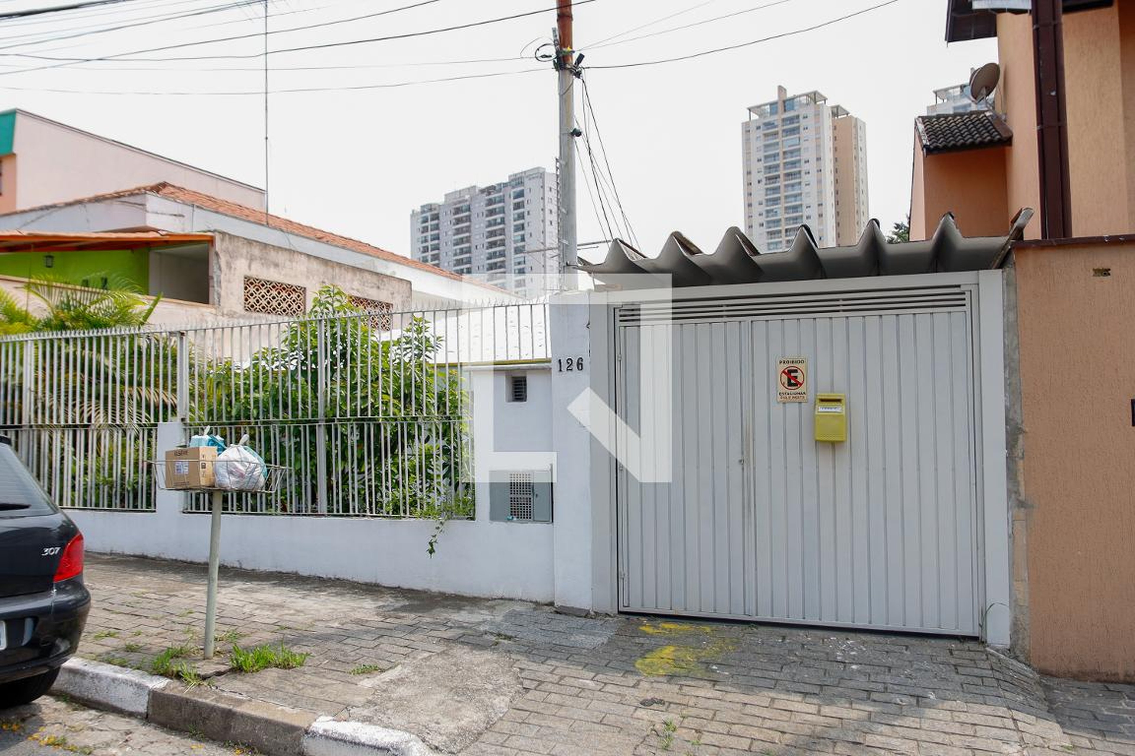 Fachada Condomínio em Rua André Thomas, 126