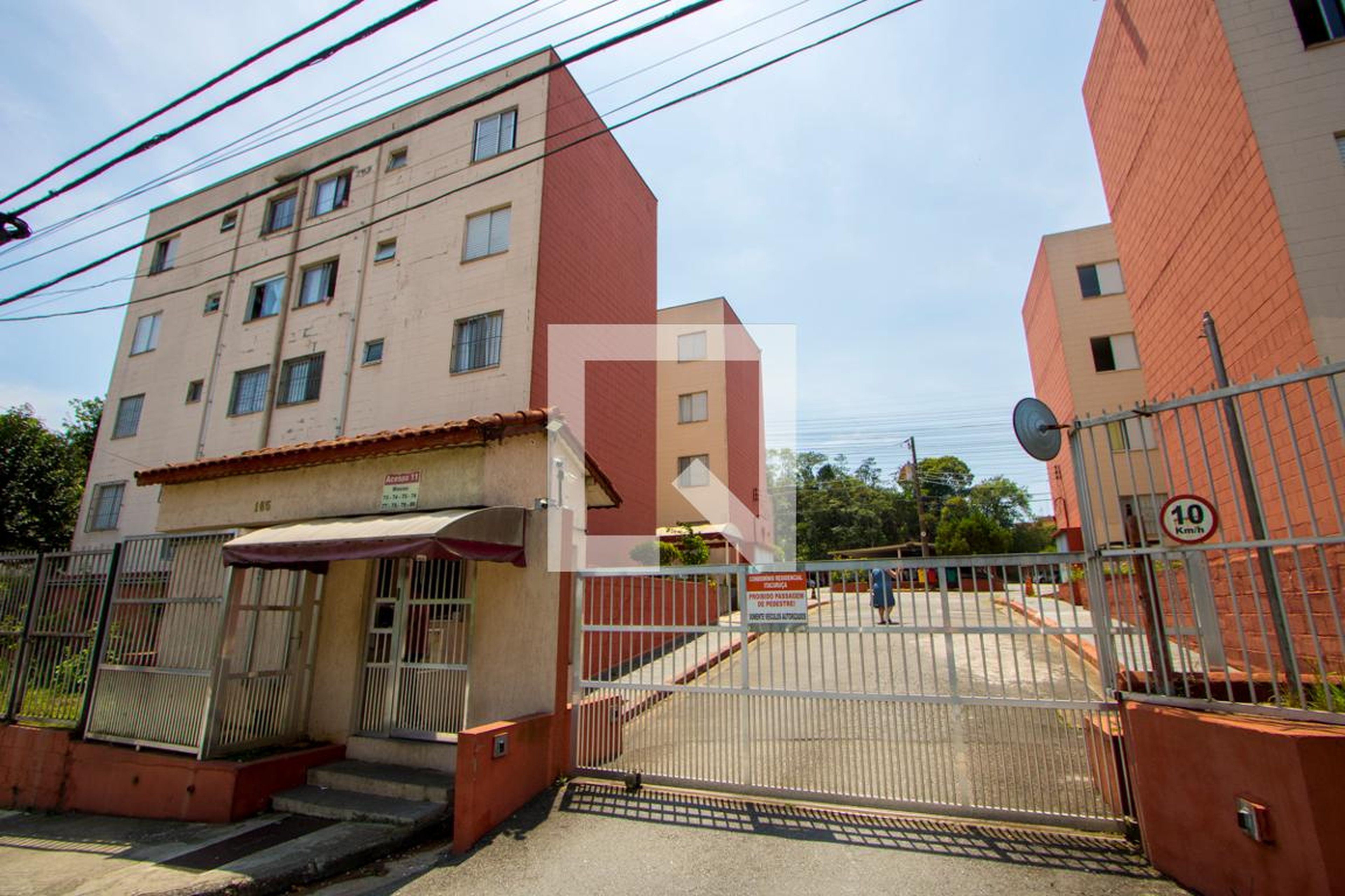 Fachada do condomínio Condomínio Itacuruça