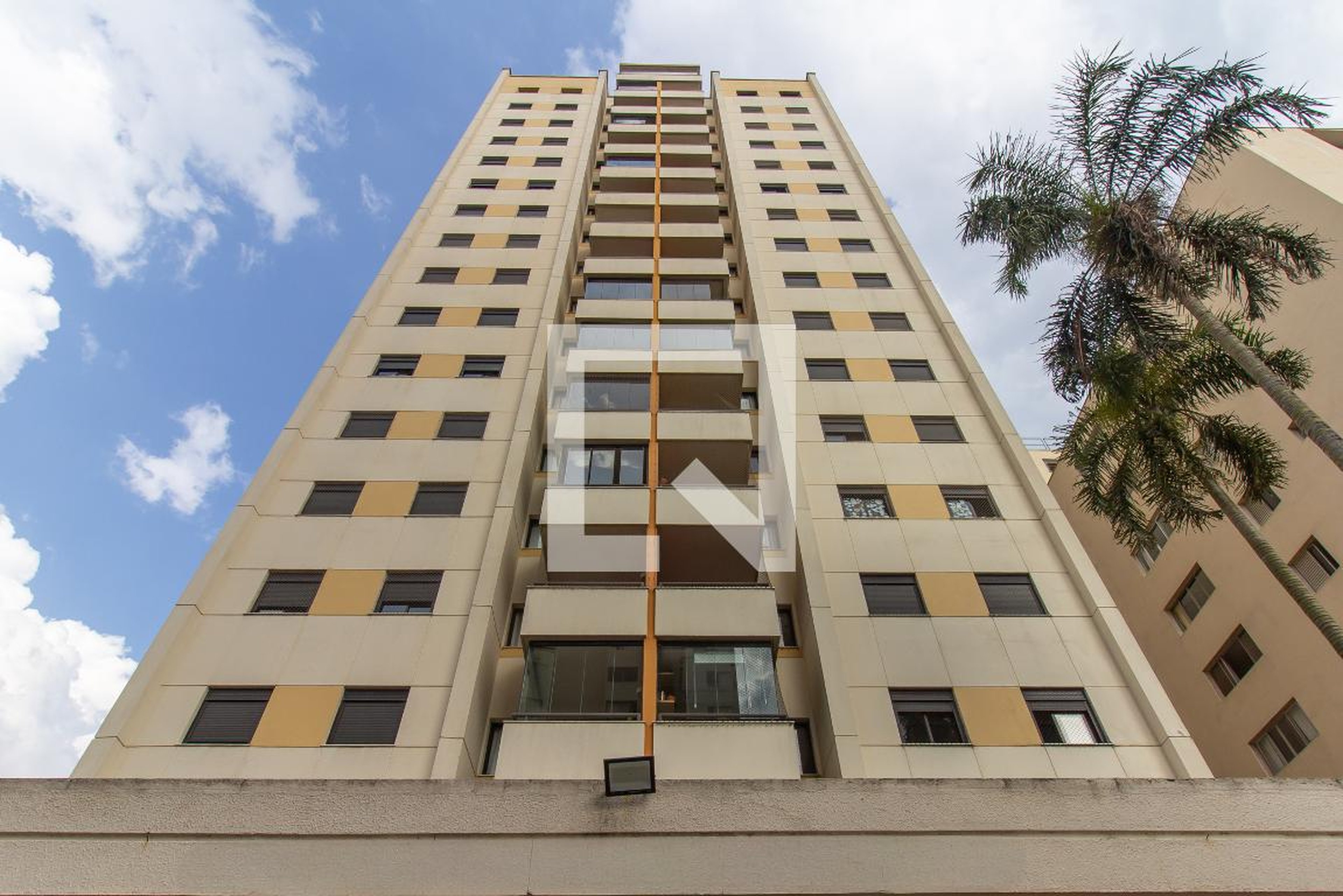 Fachada do Prédio Condomínio RUA Doutor Augusto de Miranda, 1107