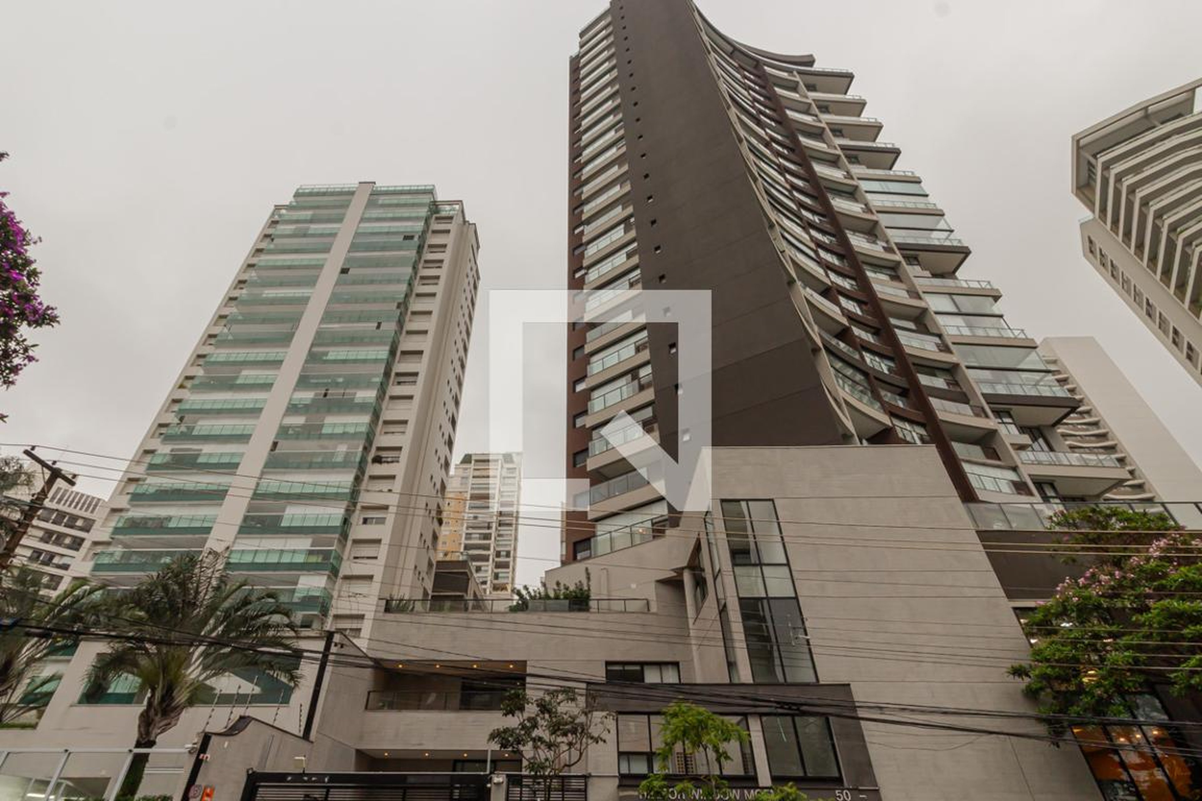 Fachada Condomínio em Avenida Indianópolis, 66