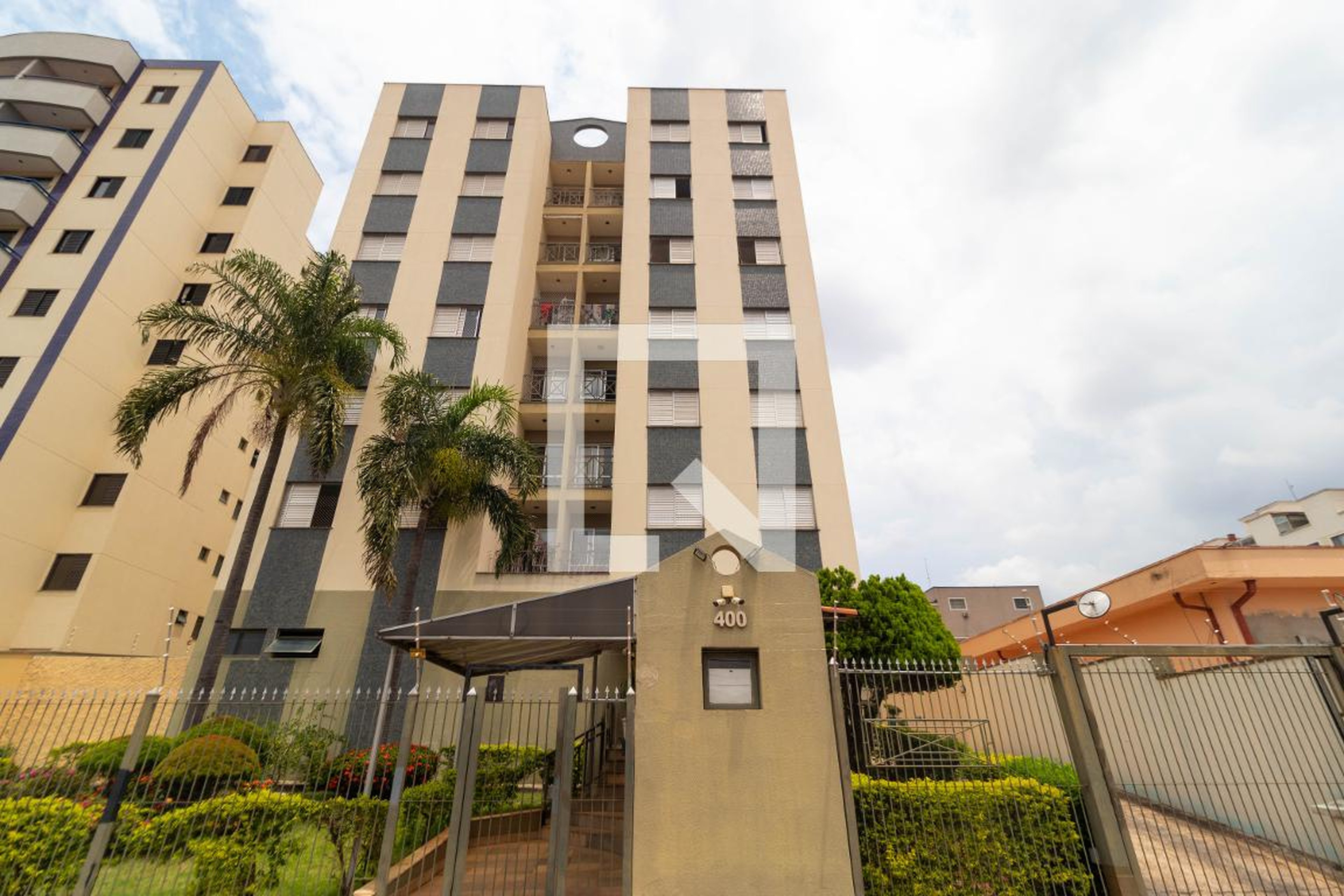 Fachada Condomínio Maçaranduba