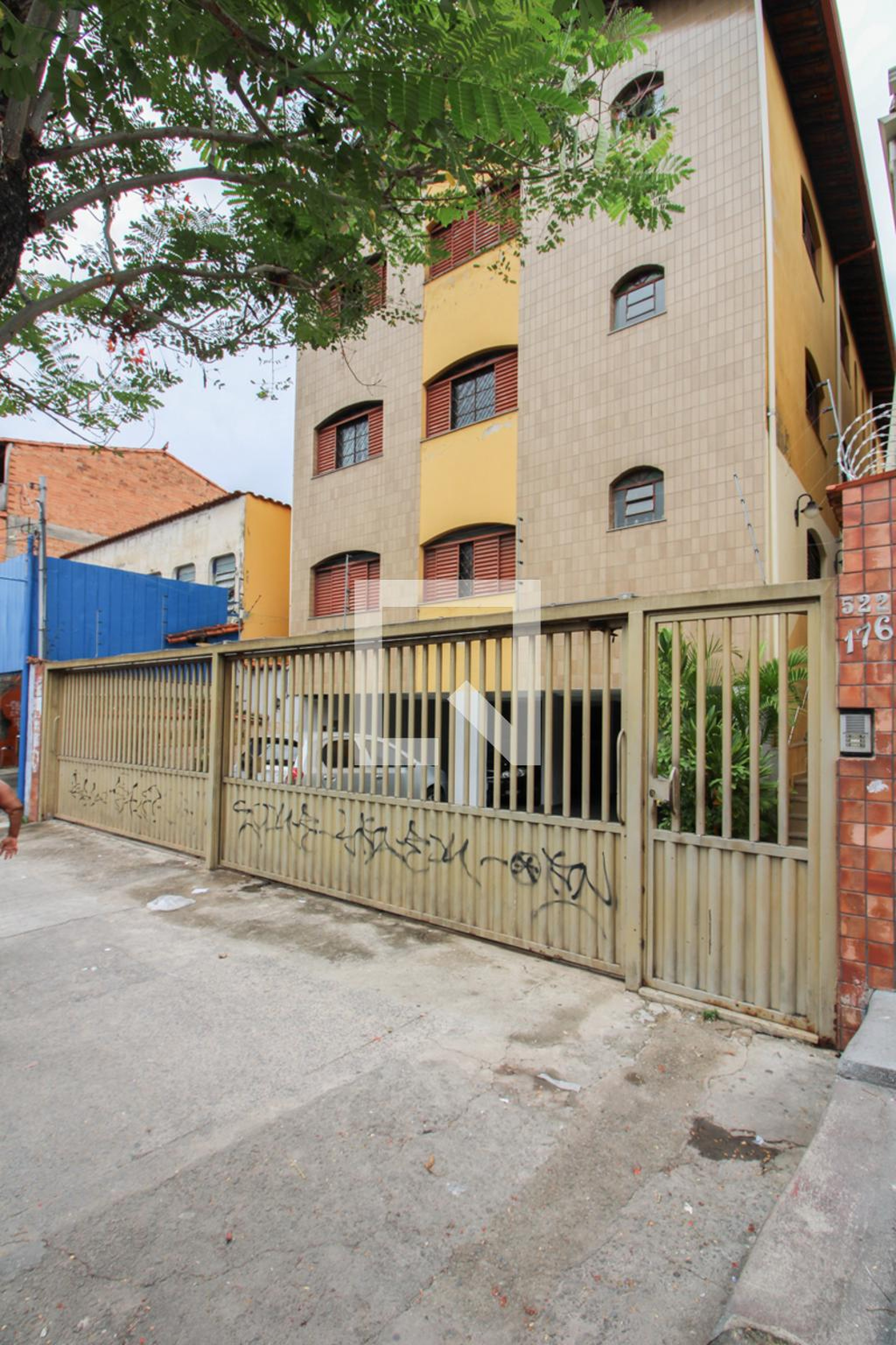 Fachada Condomínio em Rua Antônio José dos Santos, 522