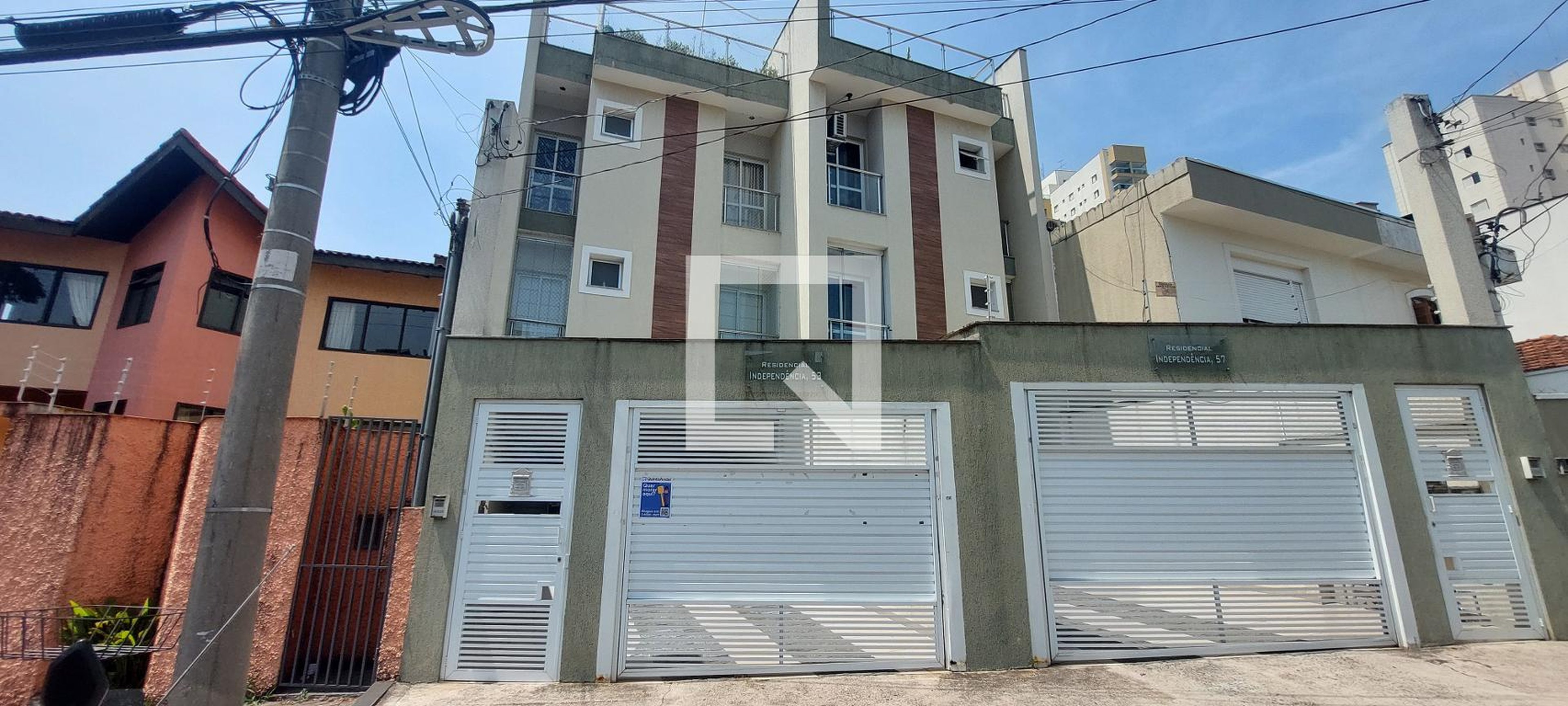 Fachada Condomínio em Rua Independência, 53