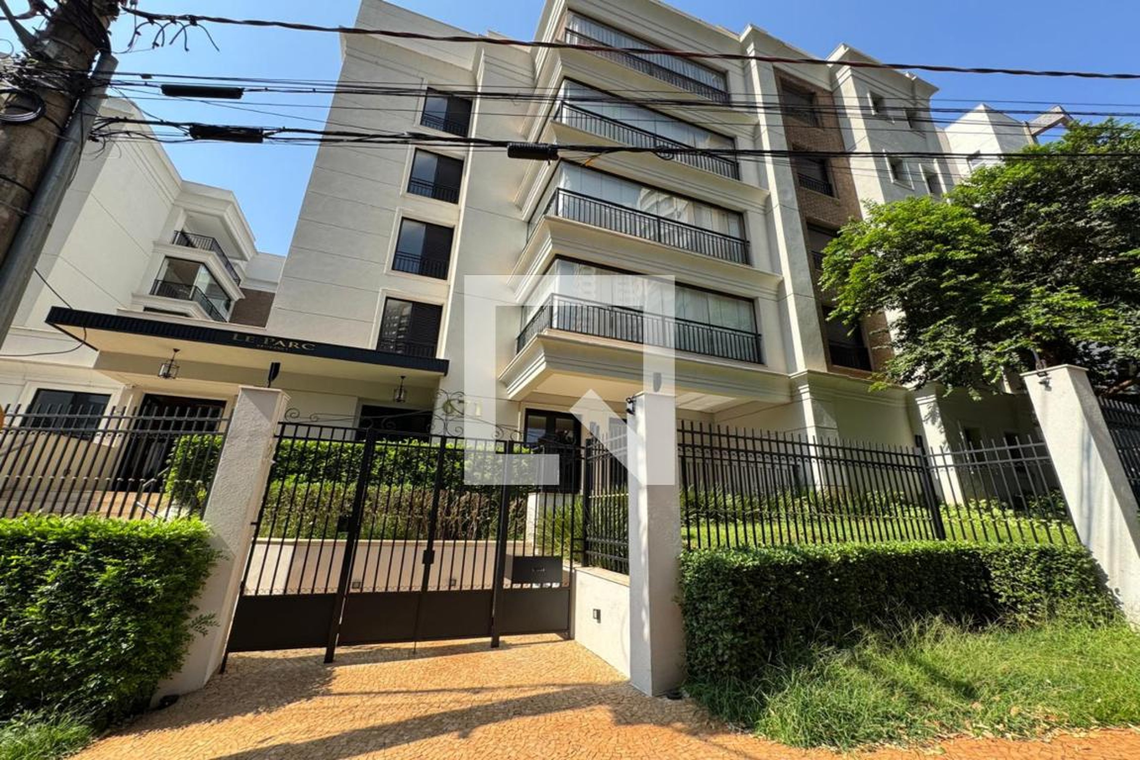 Fachada Condomínio LE Parc