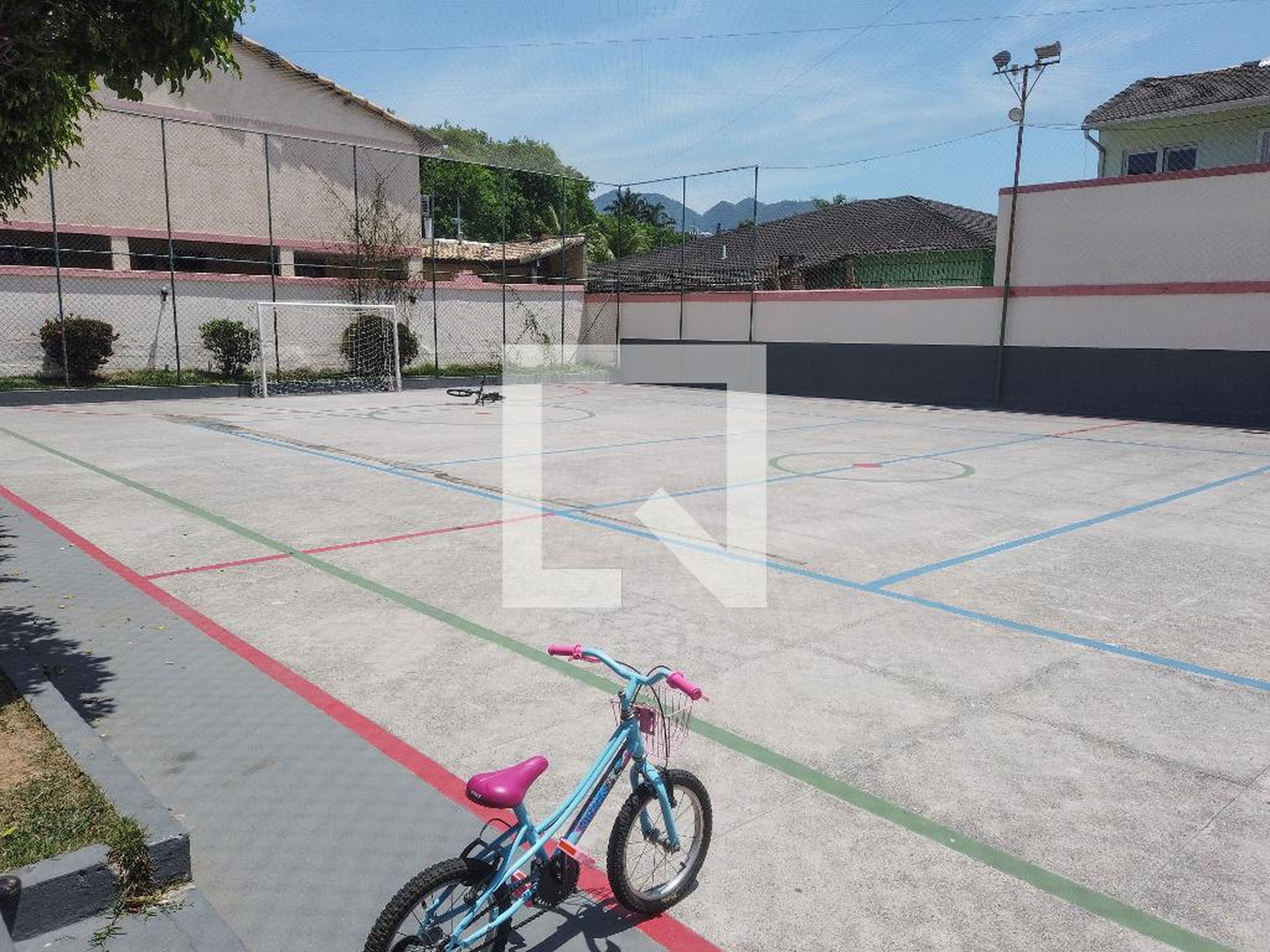 Quadra Esportiva - Golden Dreams