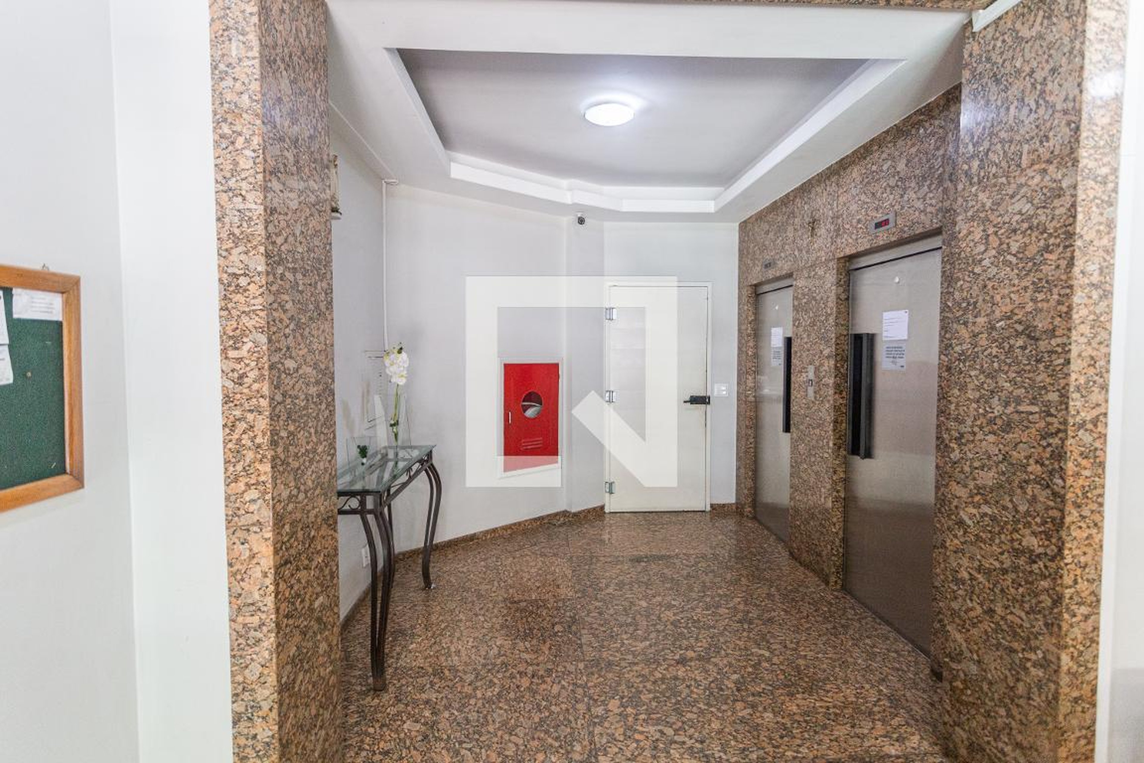 Hall de Entrada - Edifício Valéria Iura Menghi