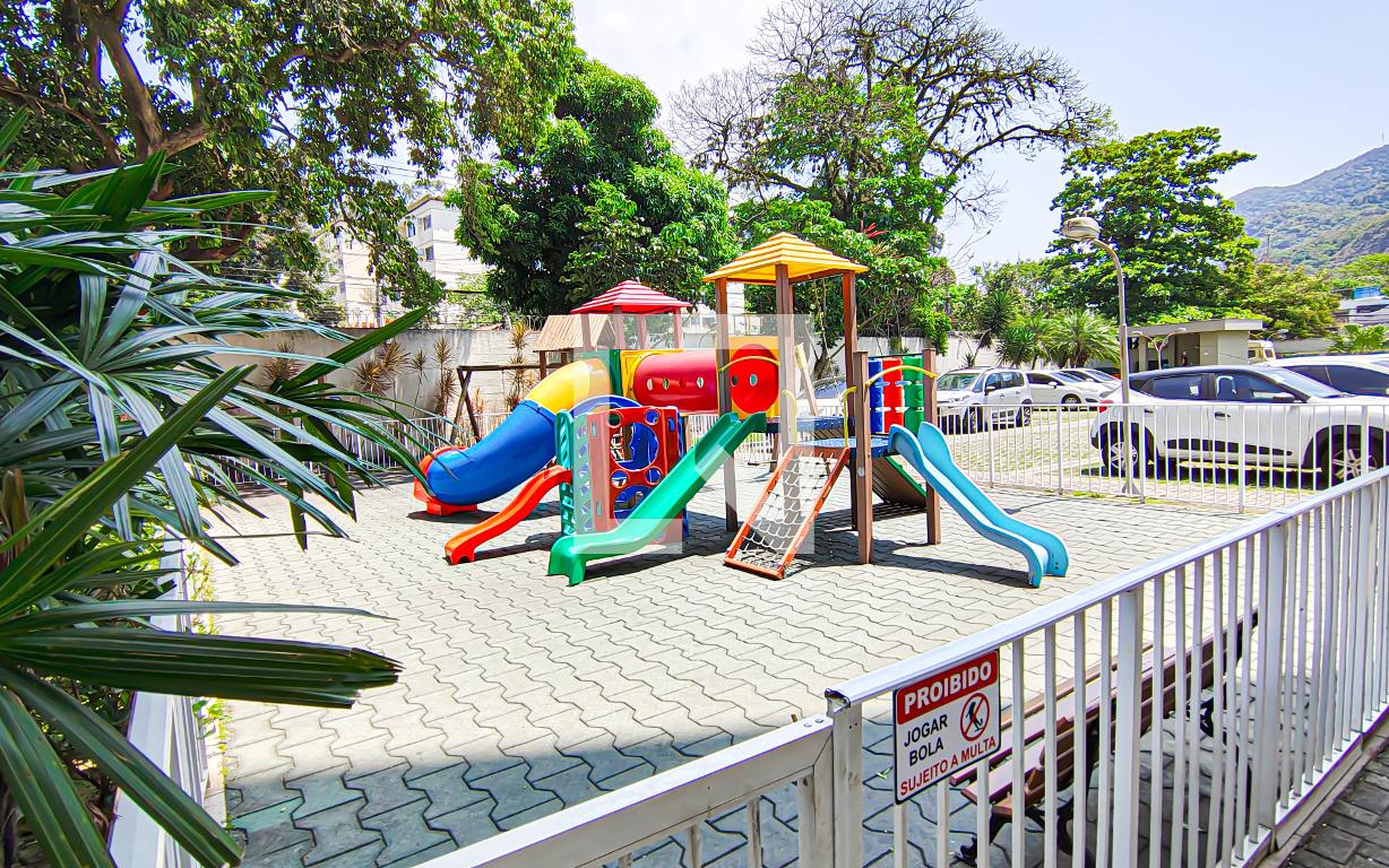 parquinho - Via Flamboyant