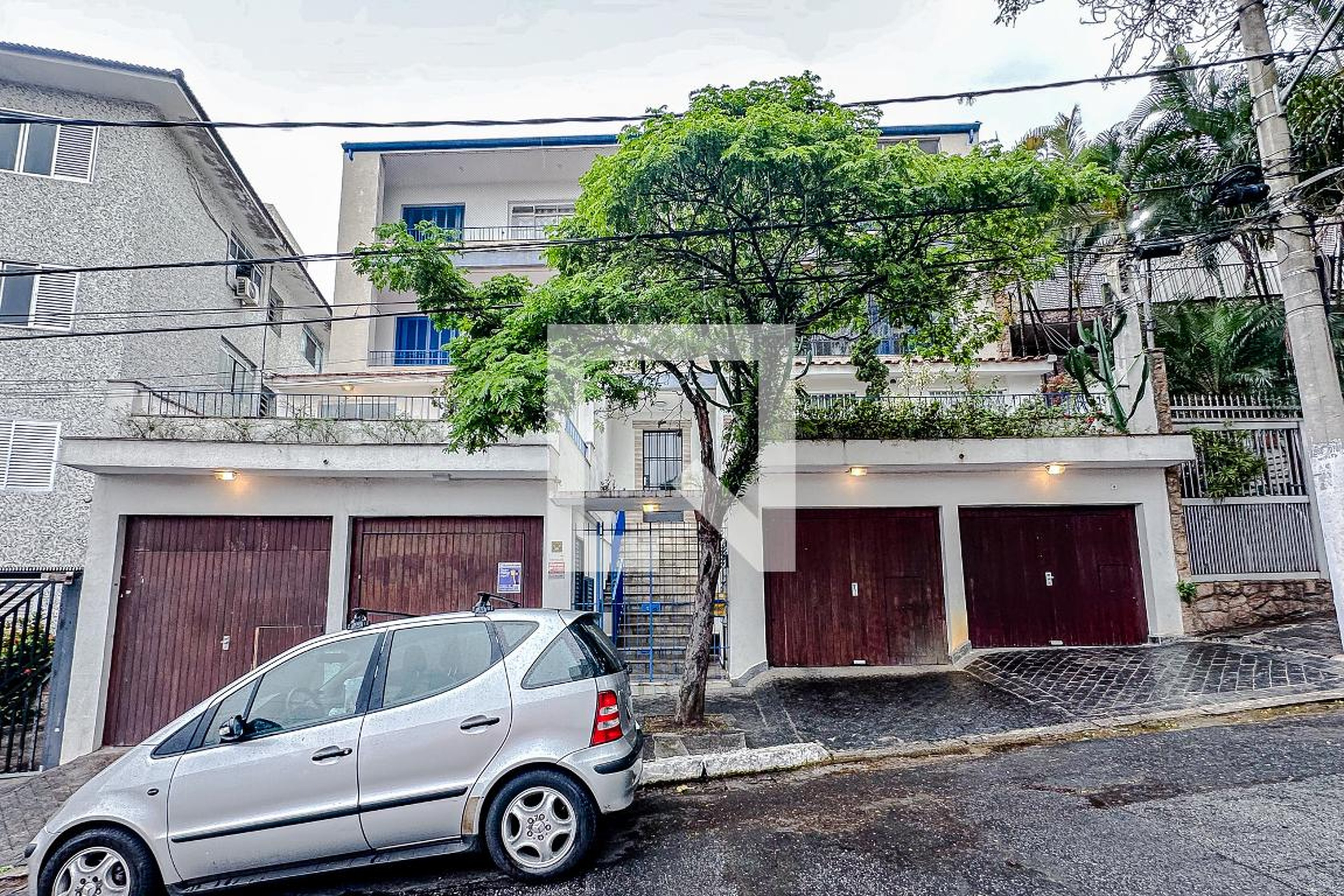Fachada Condomínio em Rua Guinle, 482