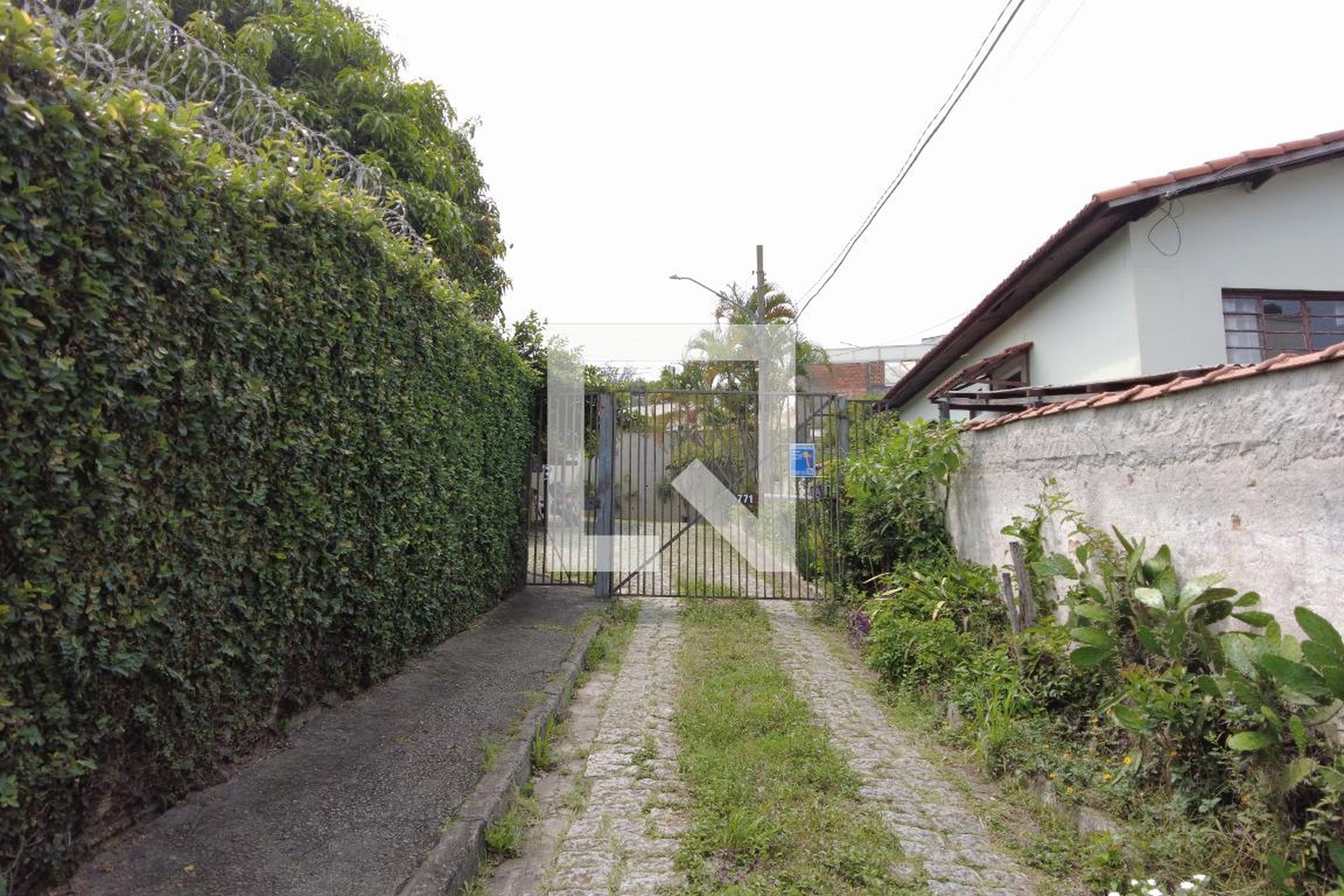 Fachada Condomínio em R. Freire Farto, 771