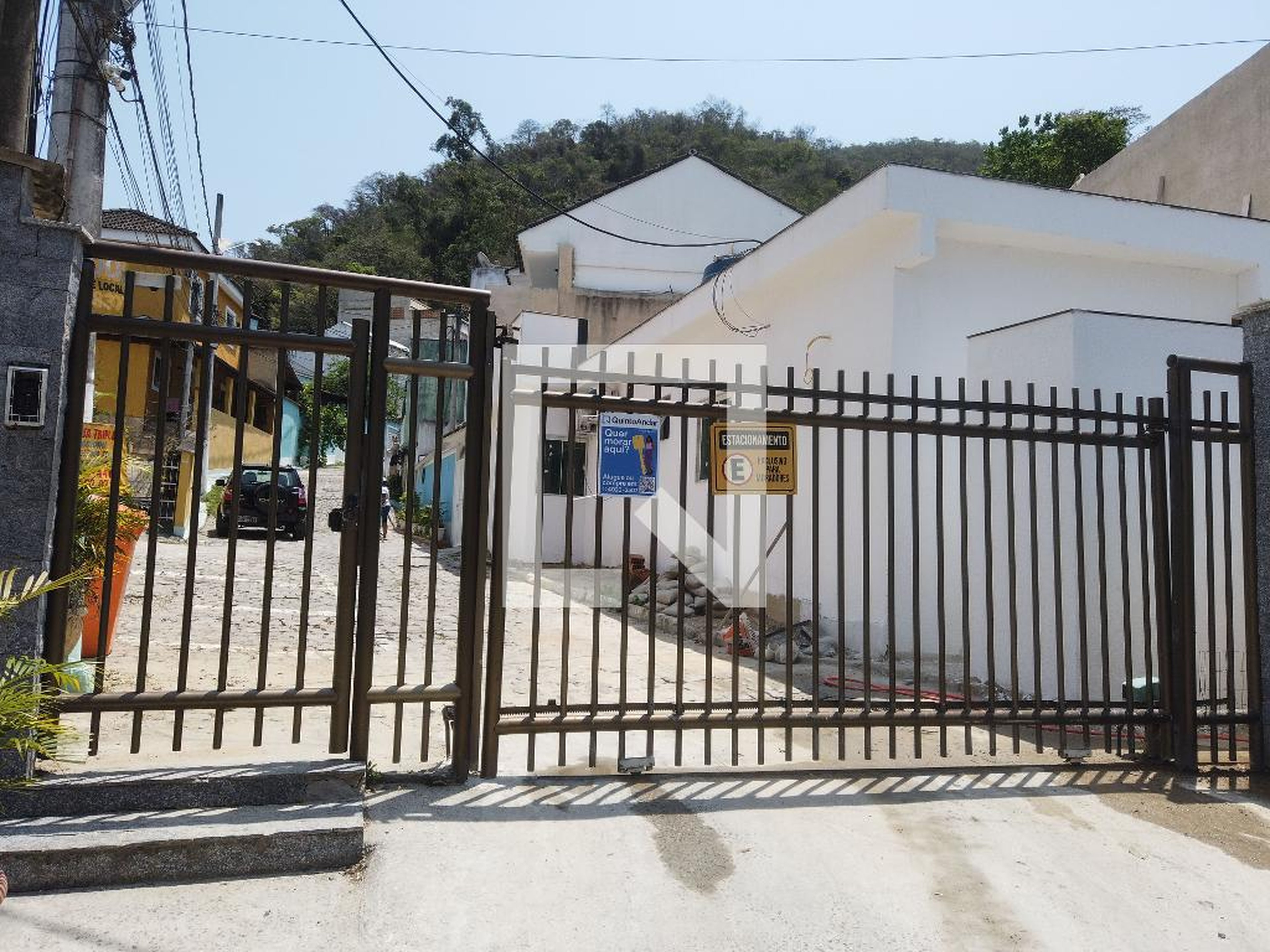 Fachada do Condomínio Condomínio em Rua dos Biólogos, 901