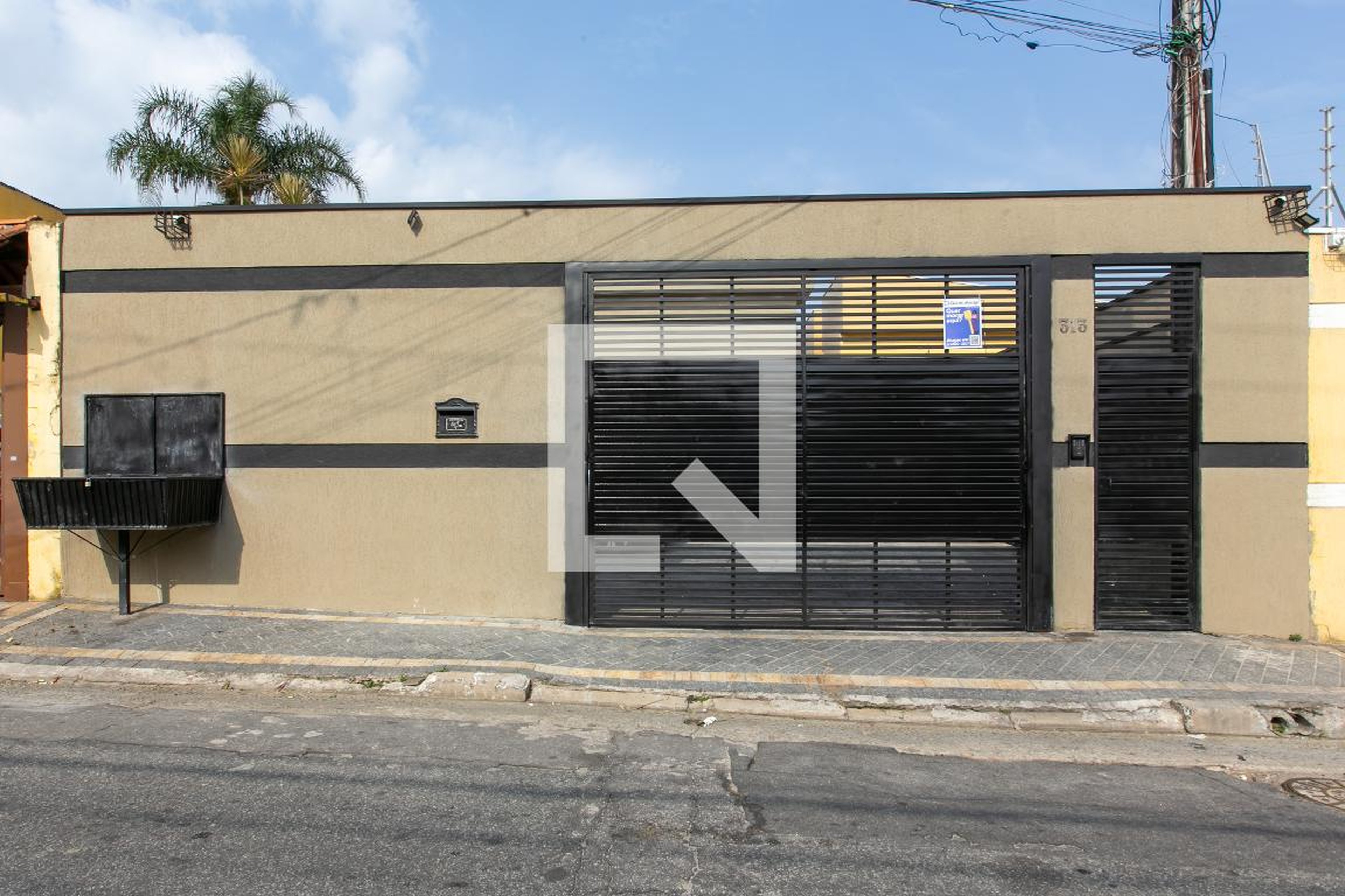 Fachada do Condomínio Condomínio Juçaral