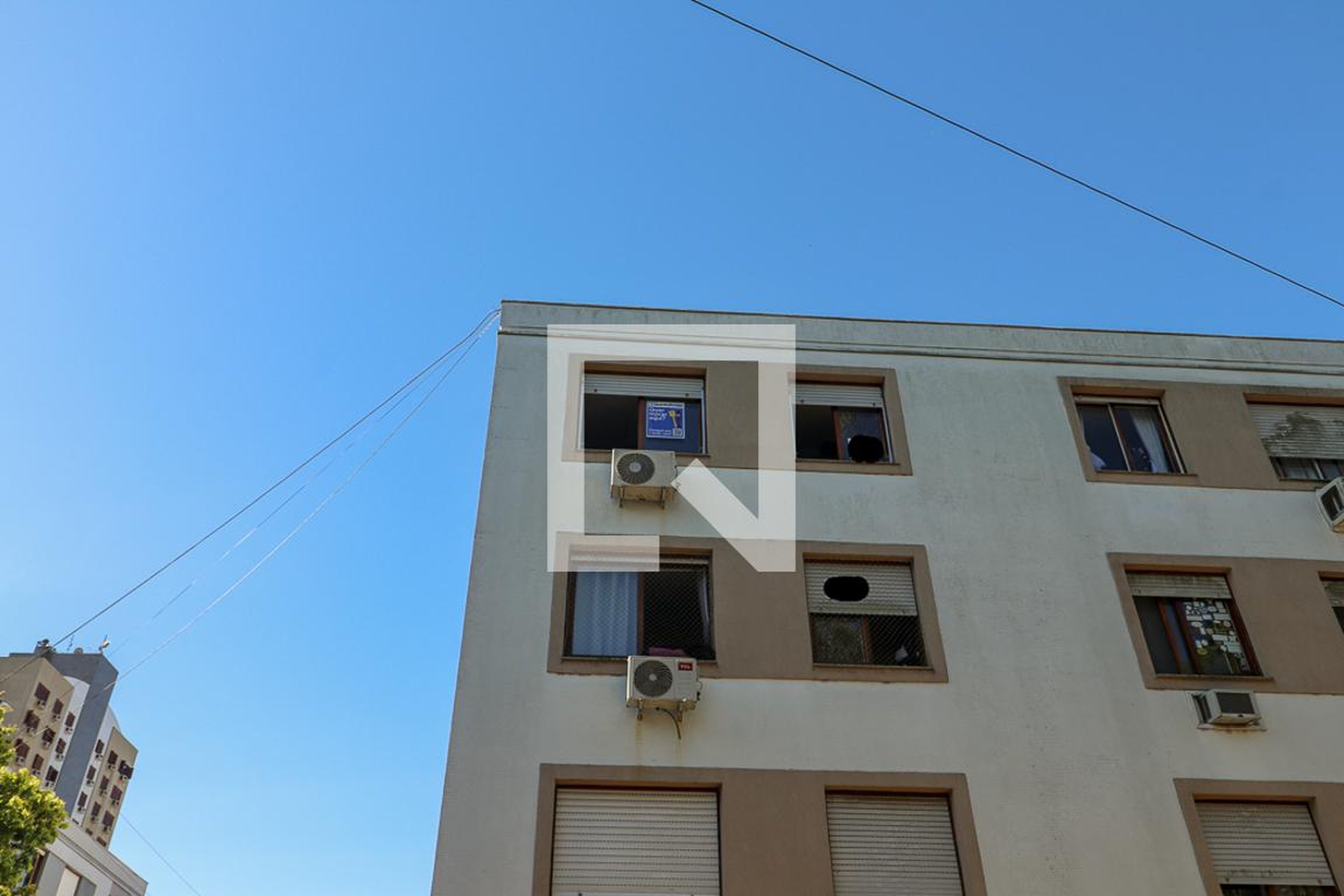Fachada Condomínio em Rua Rubéns Rosa Guedes, 137