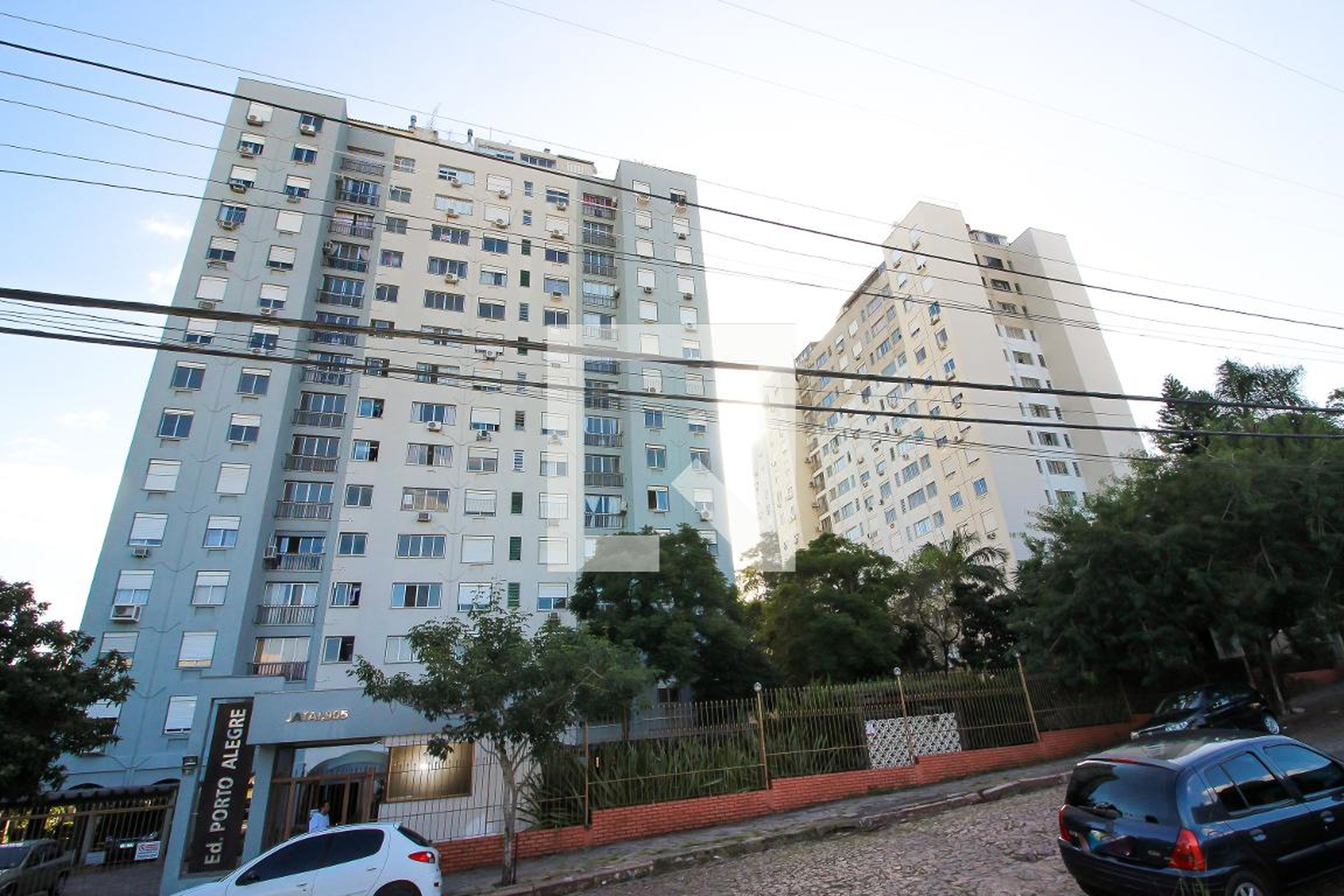 Fachada do Condomínio Edifício Porto Alegre