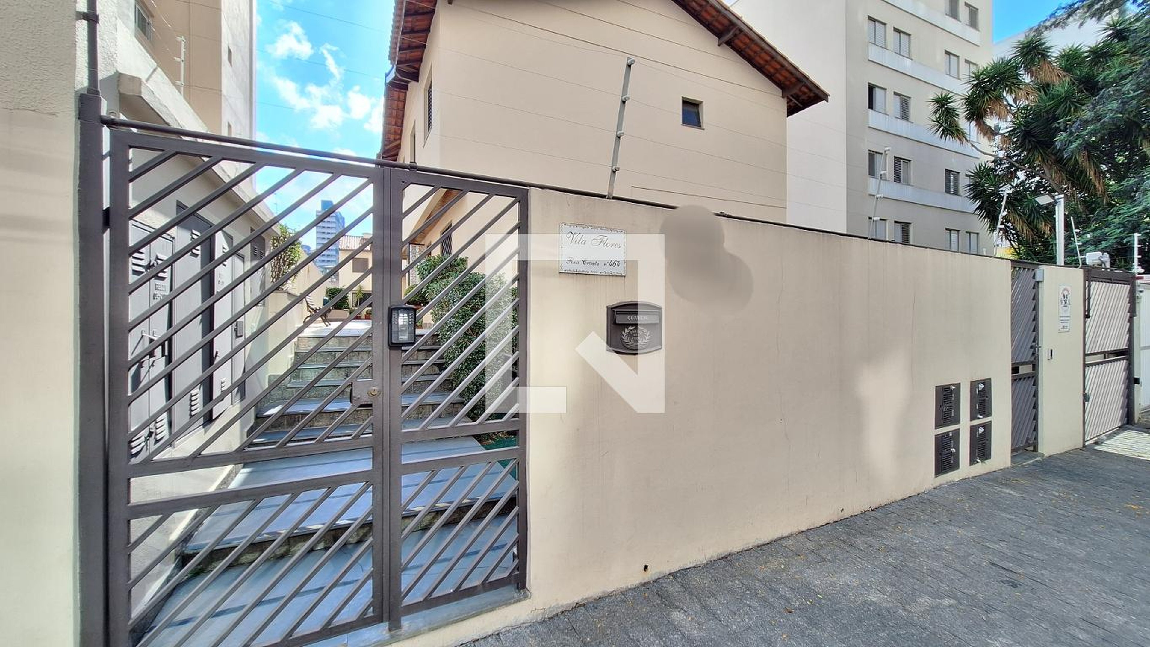 Fachada Condomínio Vila Flores