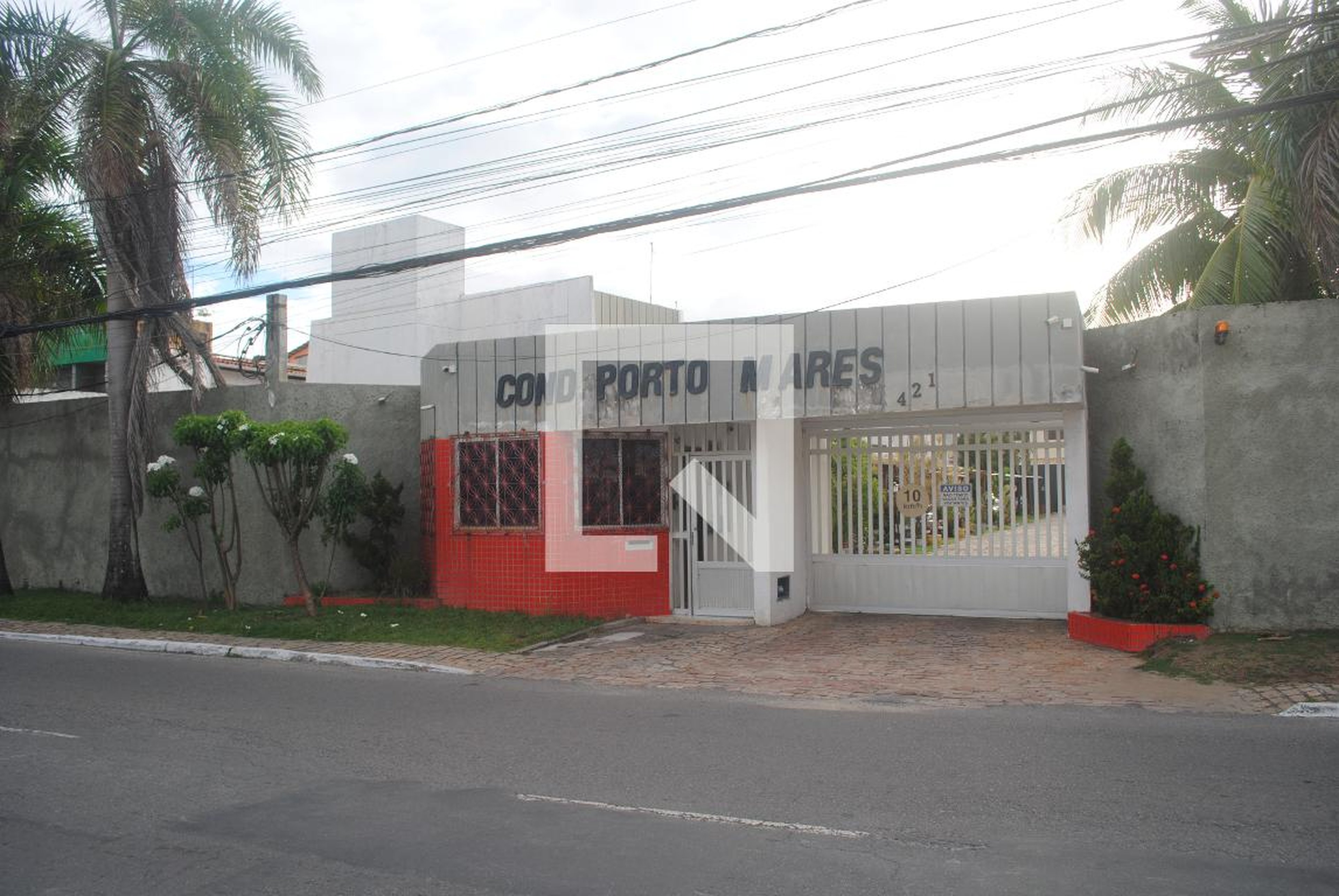 Fachada Condomínio em Alameda Praia de Guaratuba, 421