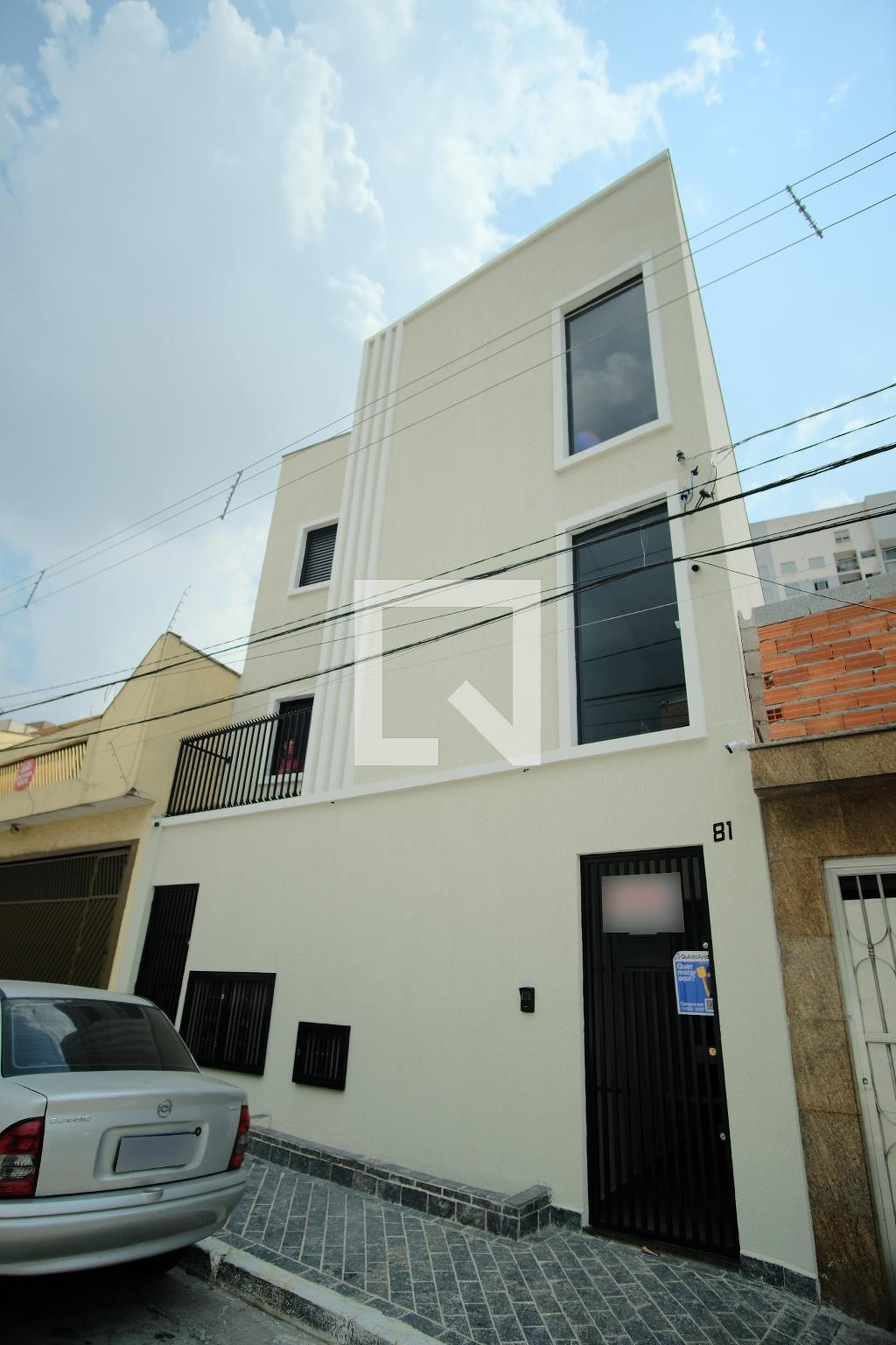 Fachada Condomínio Nada Consta