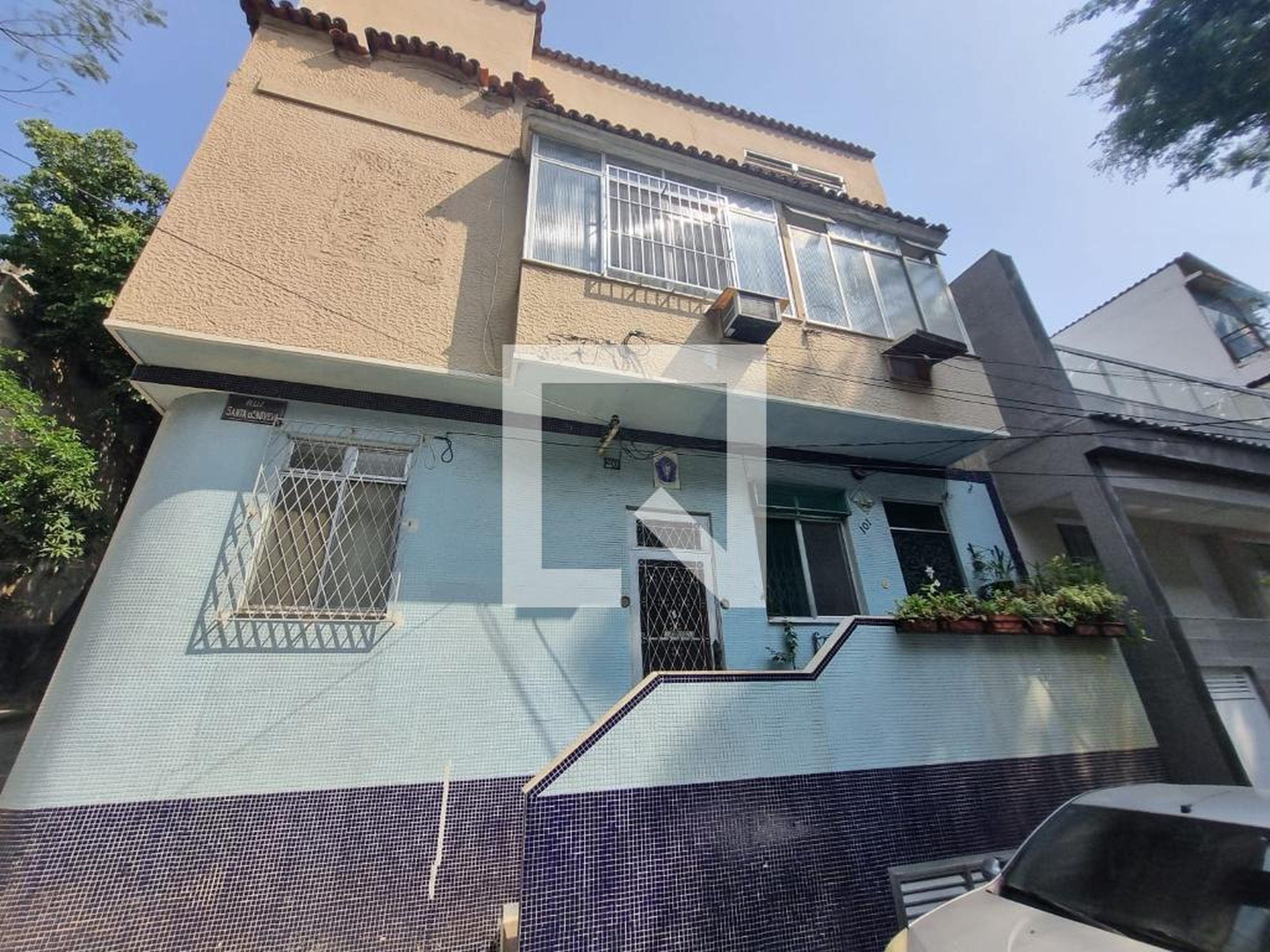 Fachada Condomínio em Rua São Cristóvão, 446