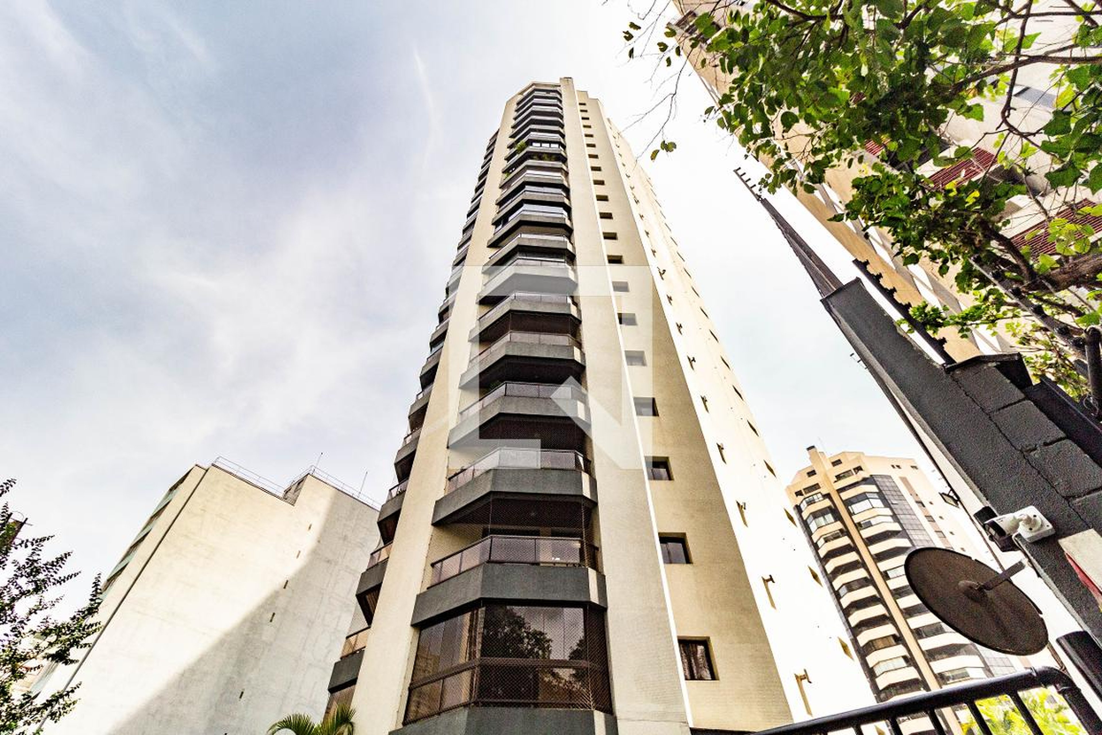 Fachada do Prédio Condomínio The Mackintosh Tower