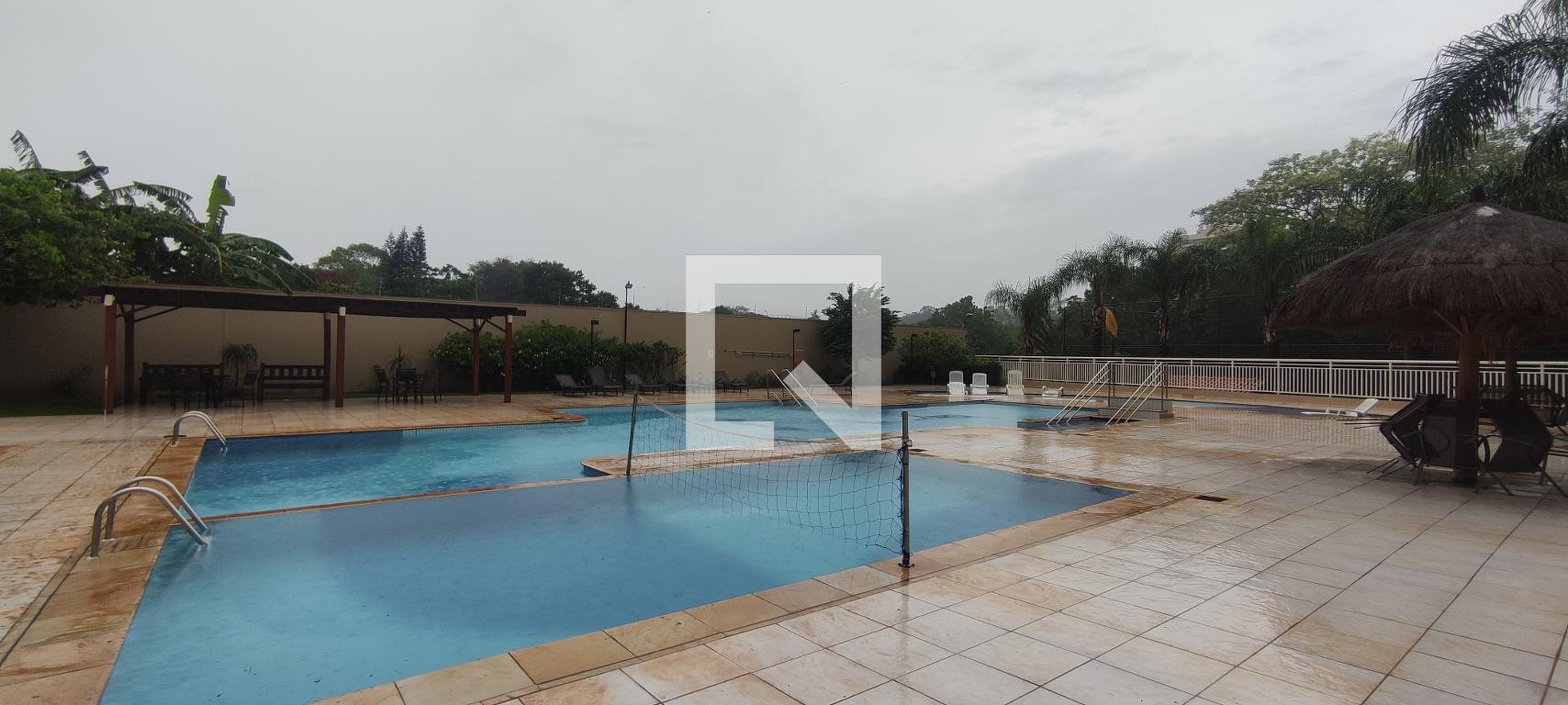 Piscina - Praças do Golf