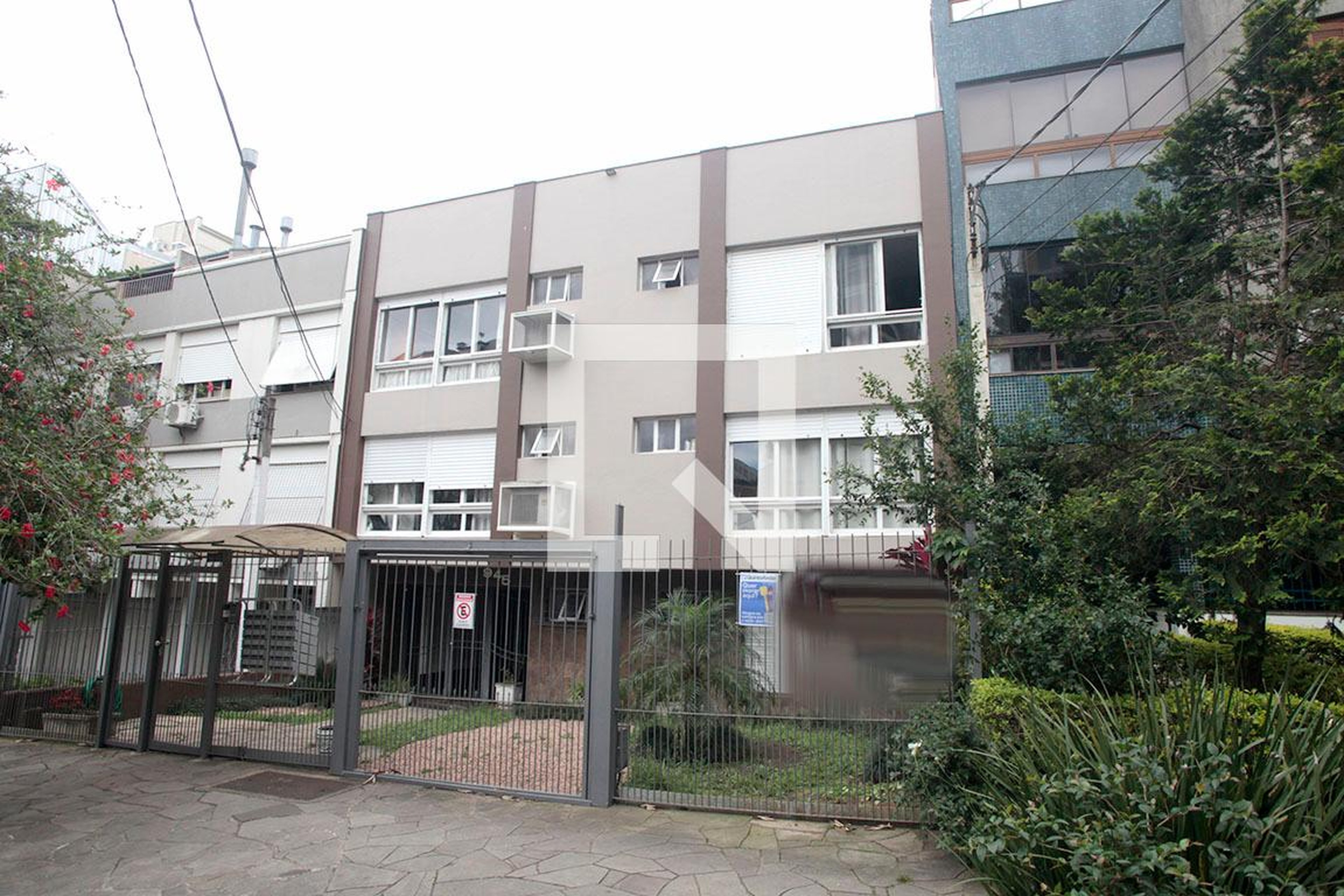 Fachada Condomínio Rua Coronel Corte Real, 945