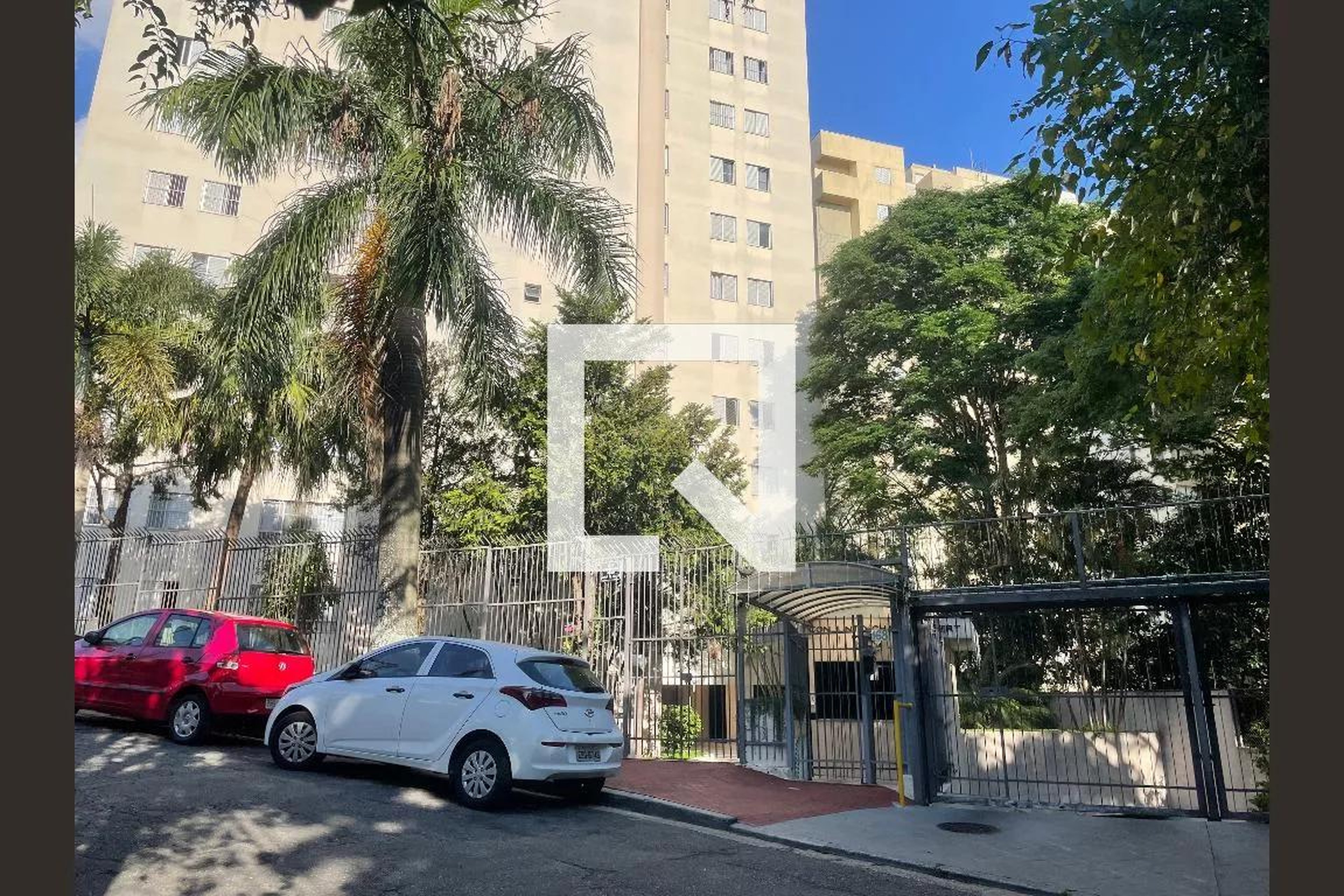 Fachada do Prédio Condomínio em Rua Xiró, 13
