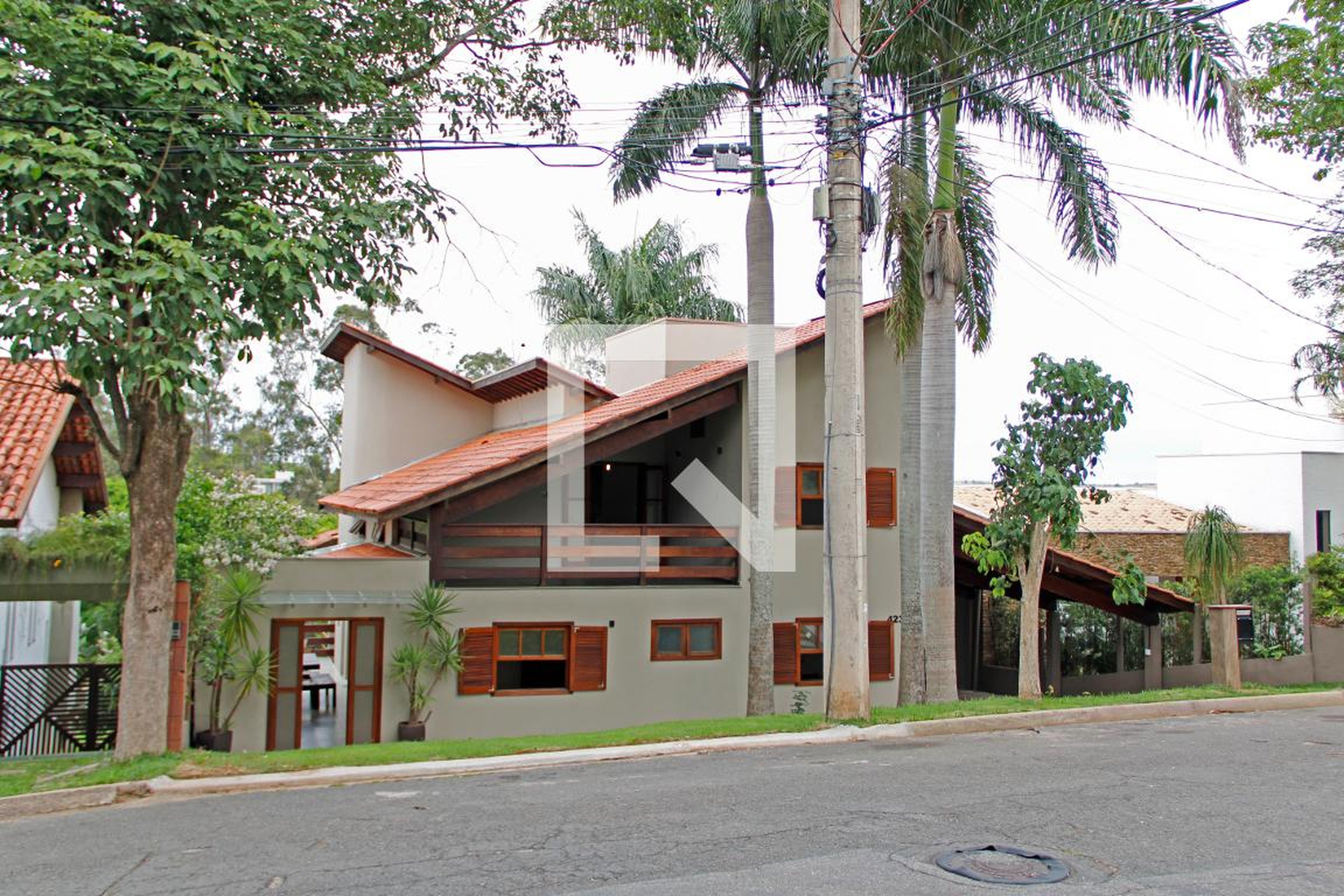 Fachada Condomínio em Rua Corumbá, 423