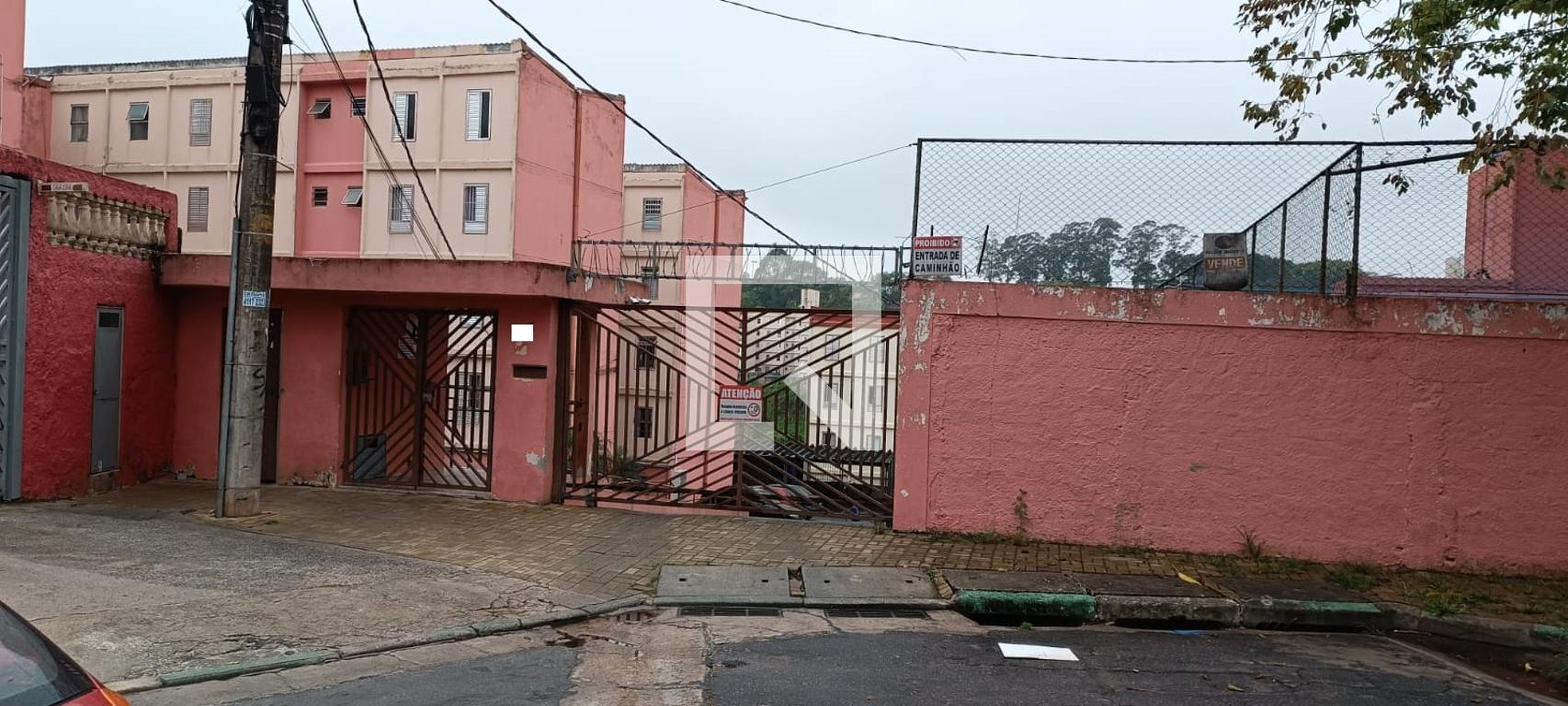 Fachada Condomínio em Rua Roger Ducasse, 123