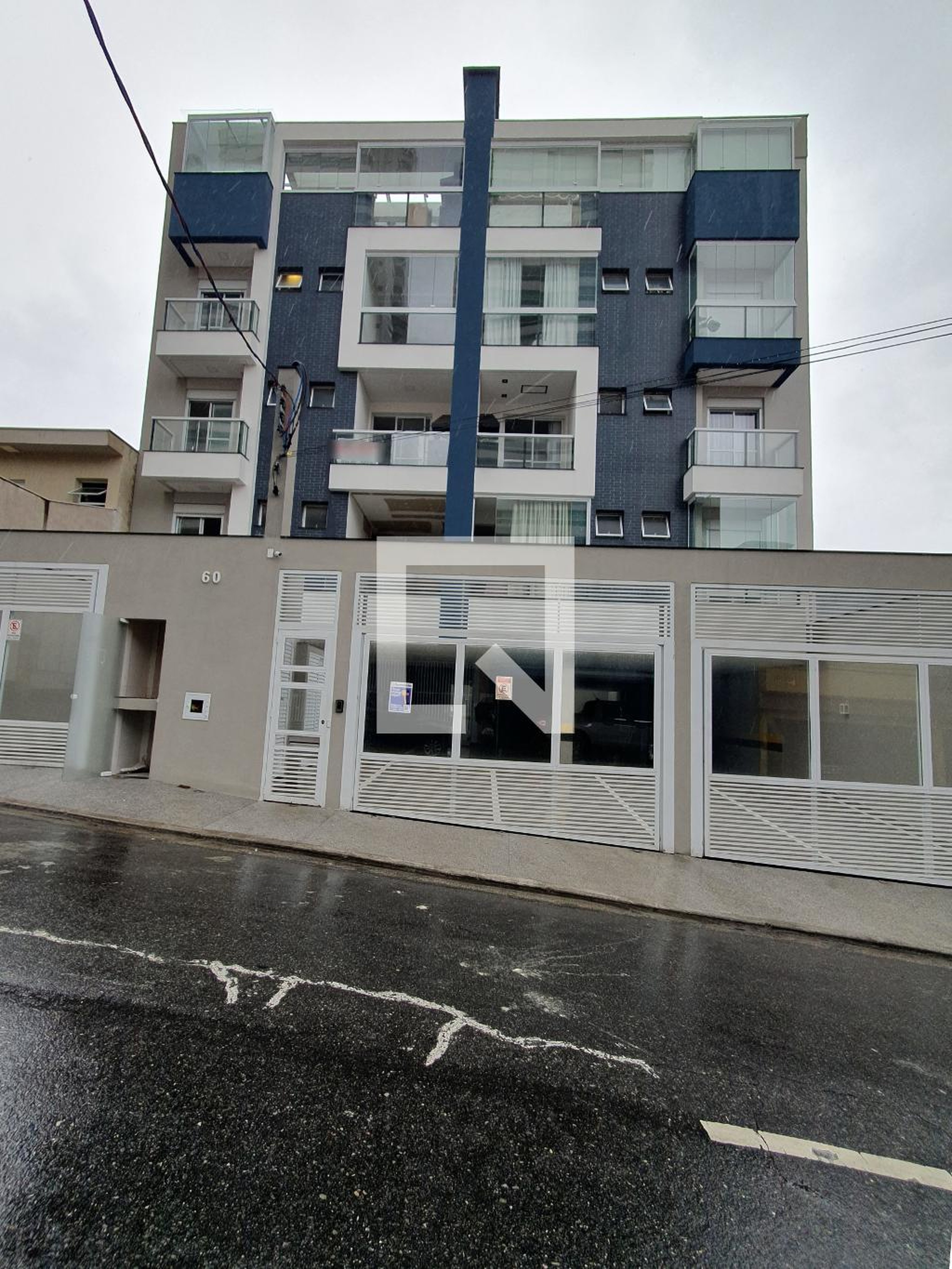 Fachada do Prédio Edifício Aroche