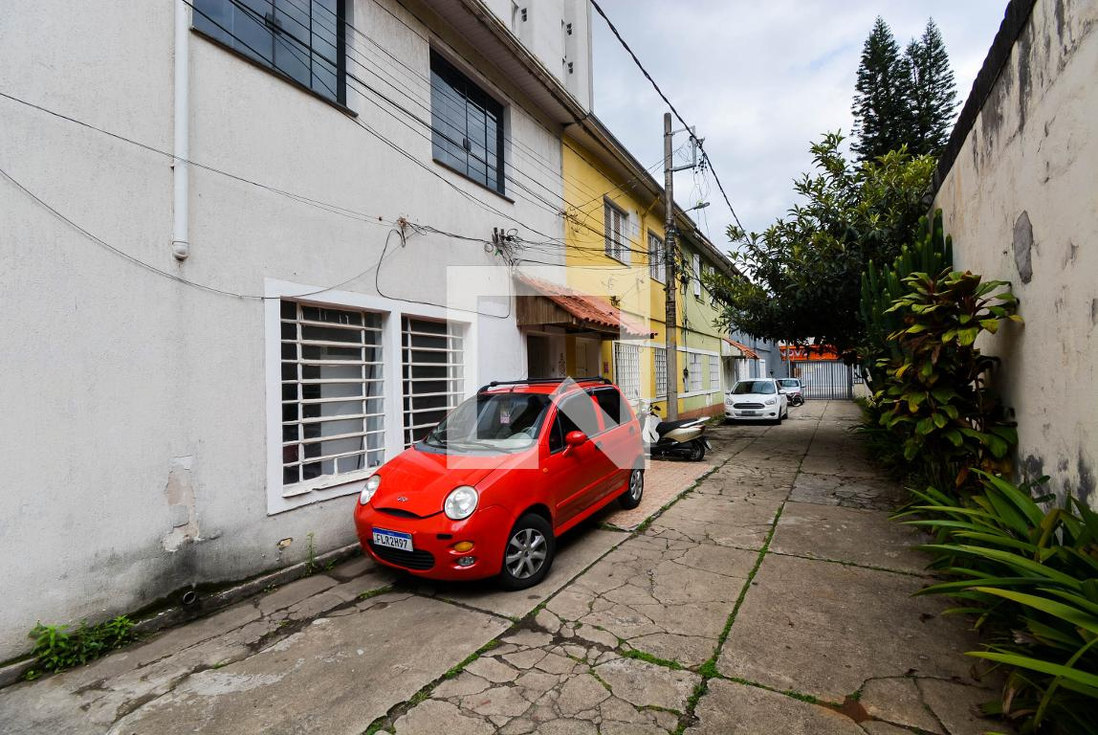 Fachada Condomínio em Rua Diogo Farias, 119