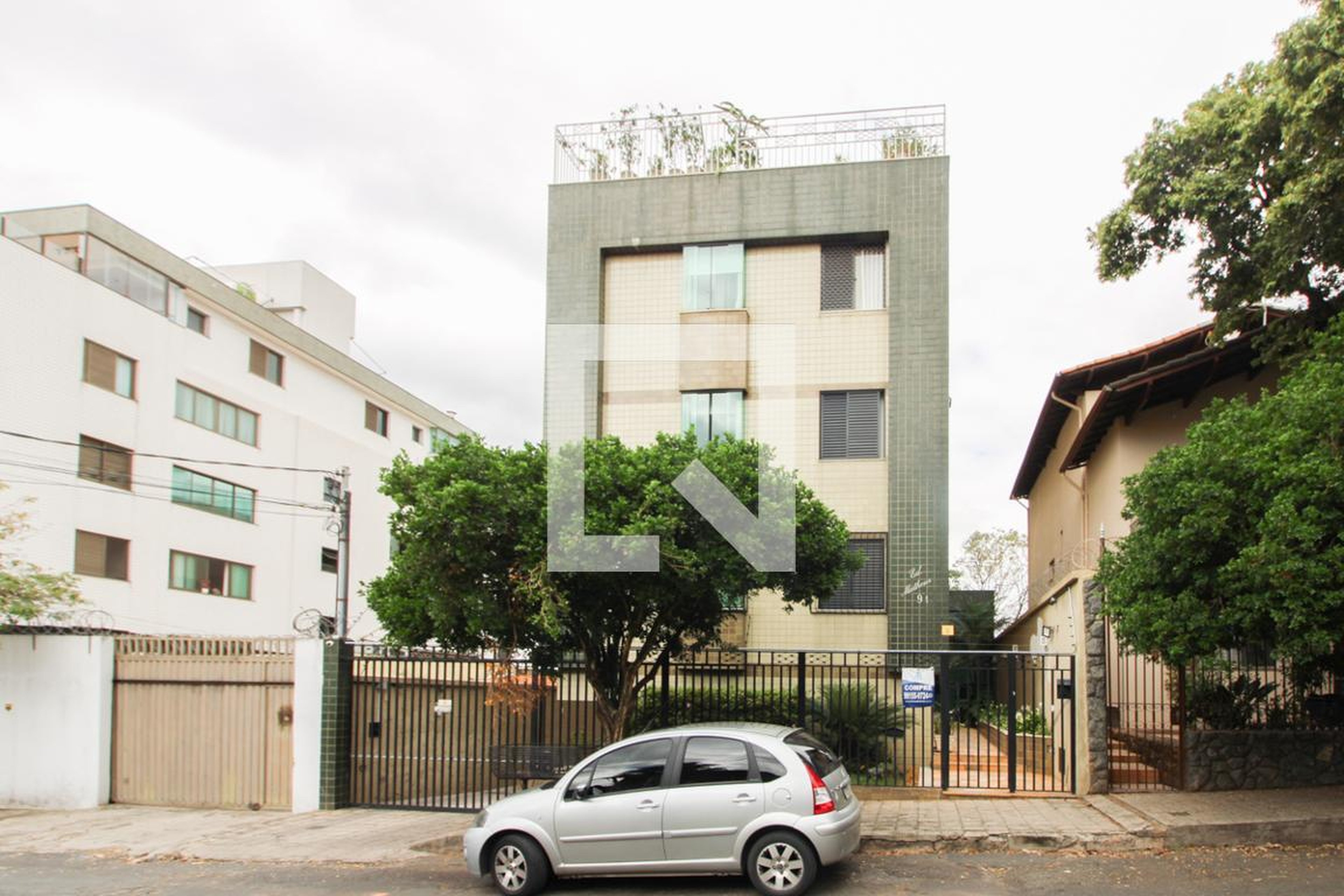 Fachada Condomínio em Rua Desembargador Afonso Lages, 91