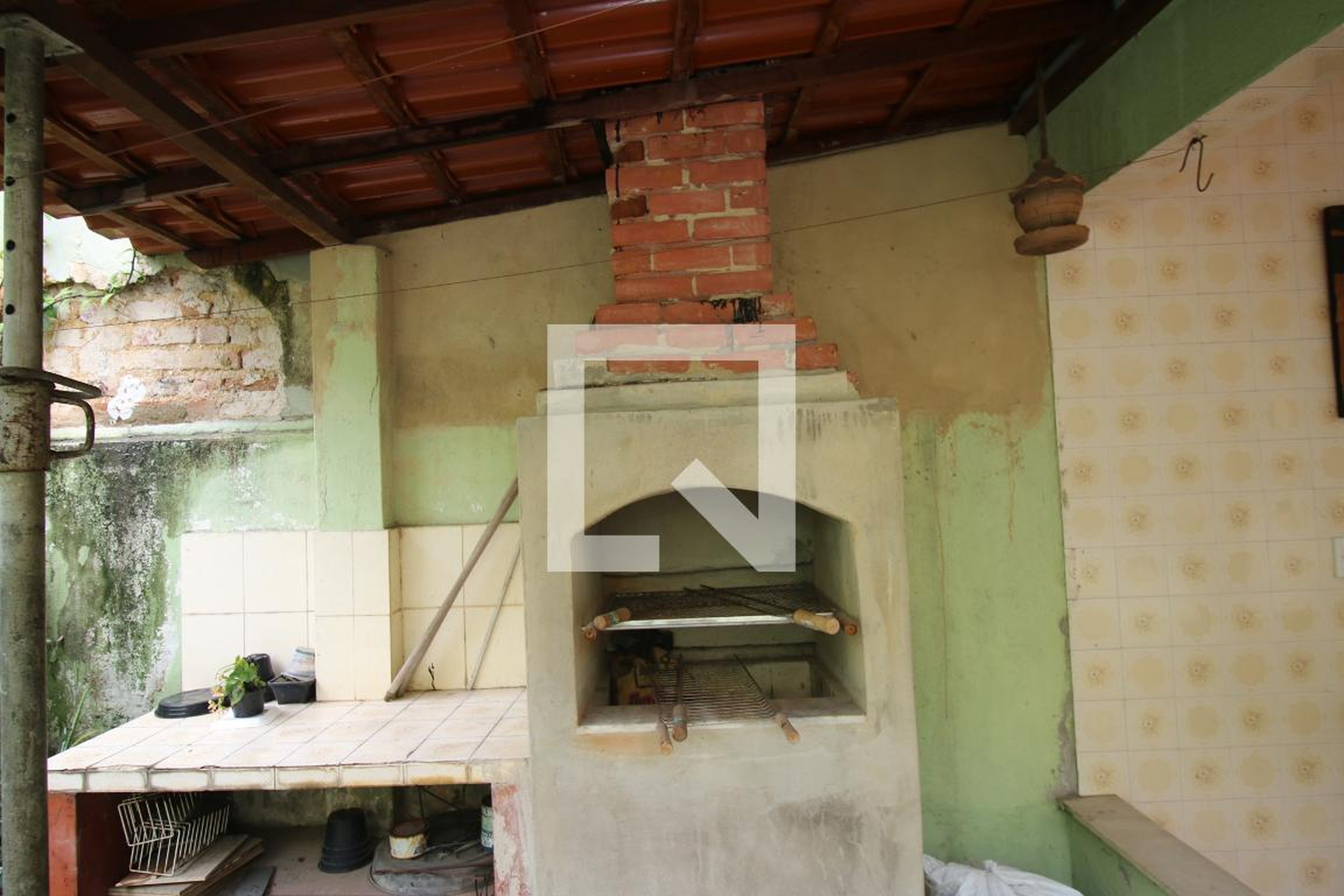 Churrasqueira Condomínio em Rua Tenente Araquém Batista, 432