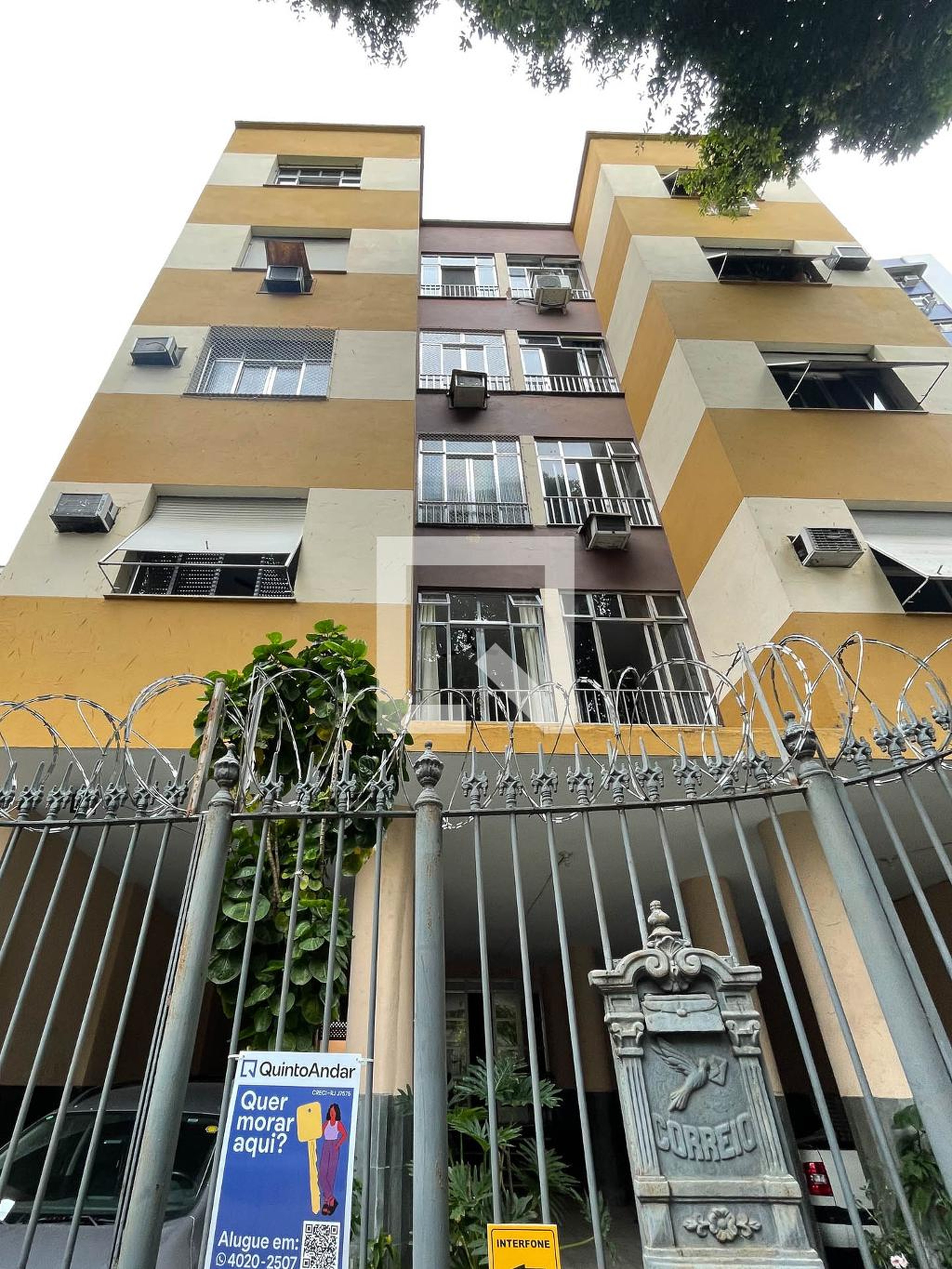 Fachada Edifício Vinte de Abril