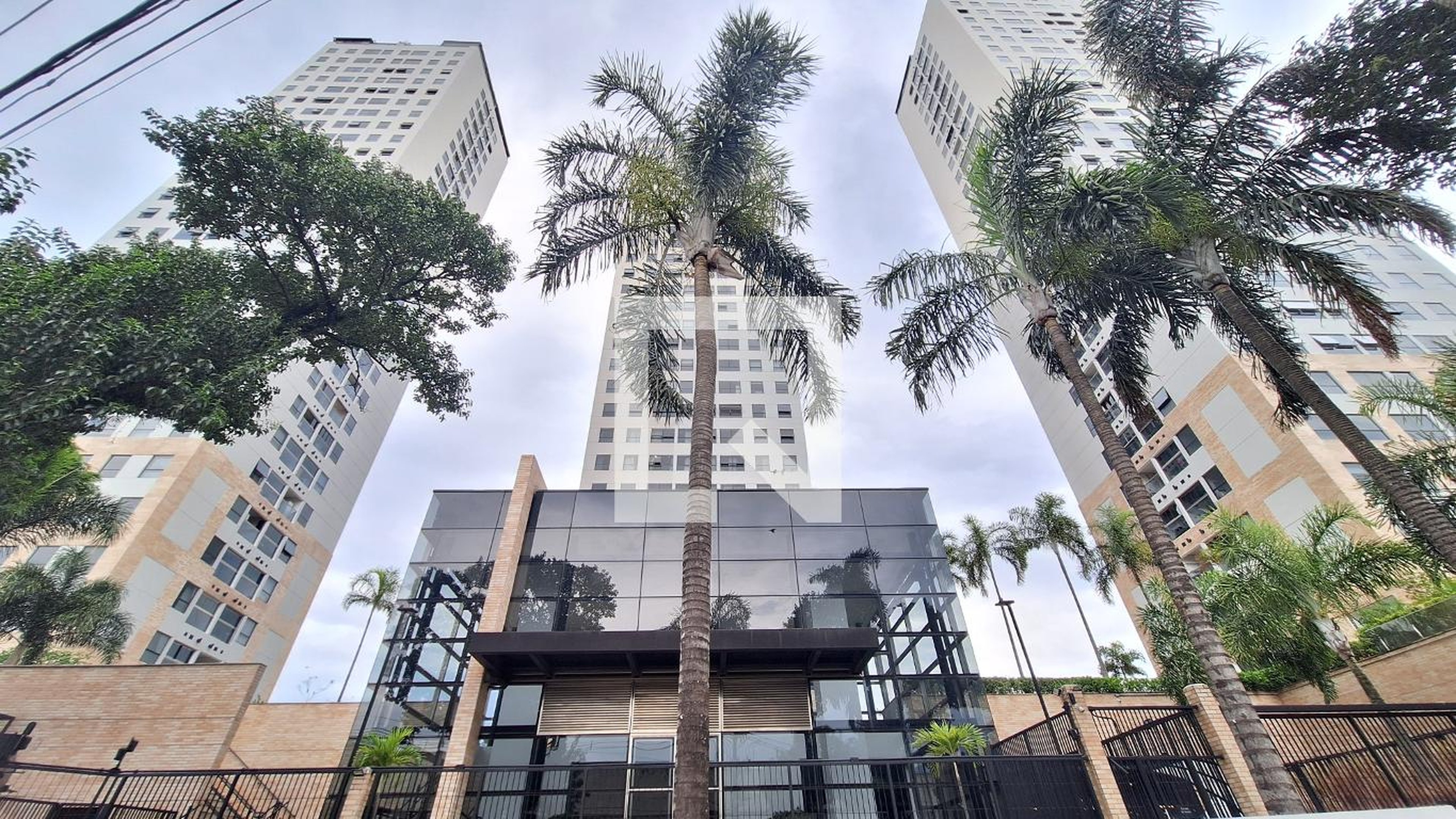 Fachada Condomínio em Avenida Hassib Mofarrej, 150