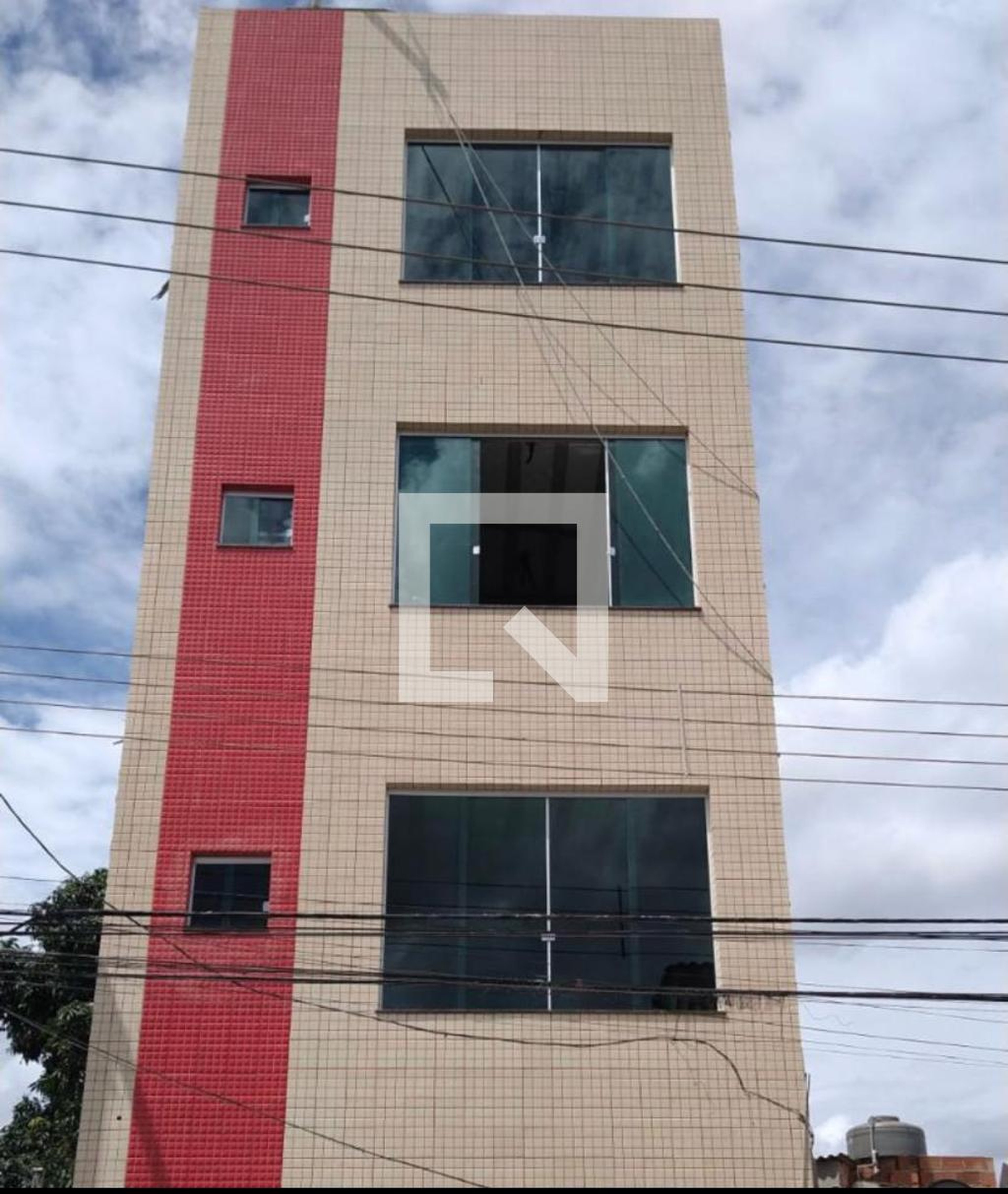 Fachada Condomínio em Rua Cruzeiro do Sul, 172