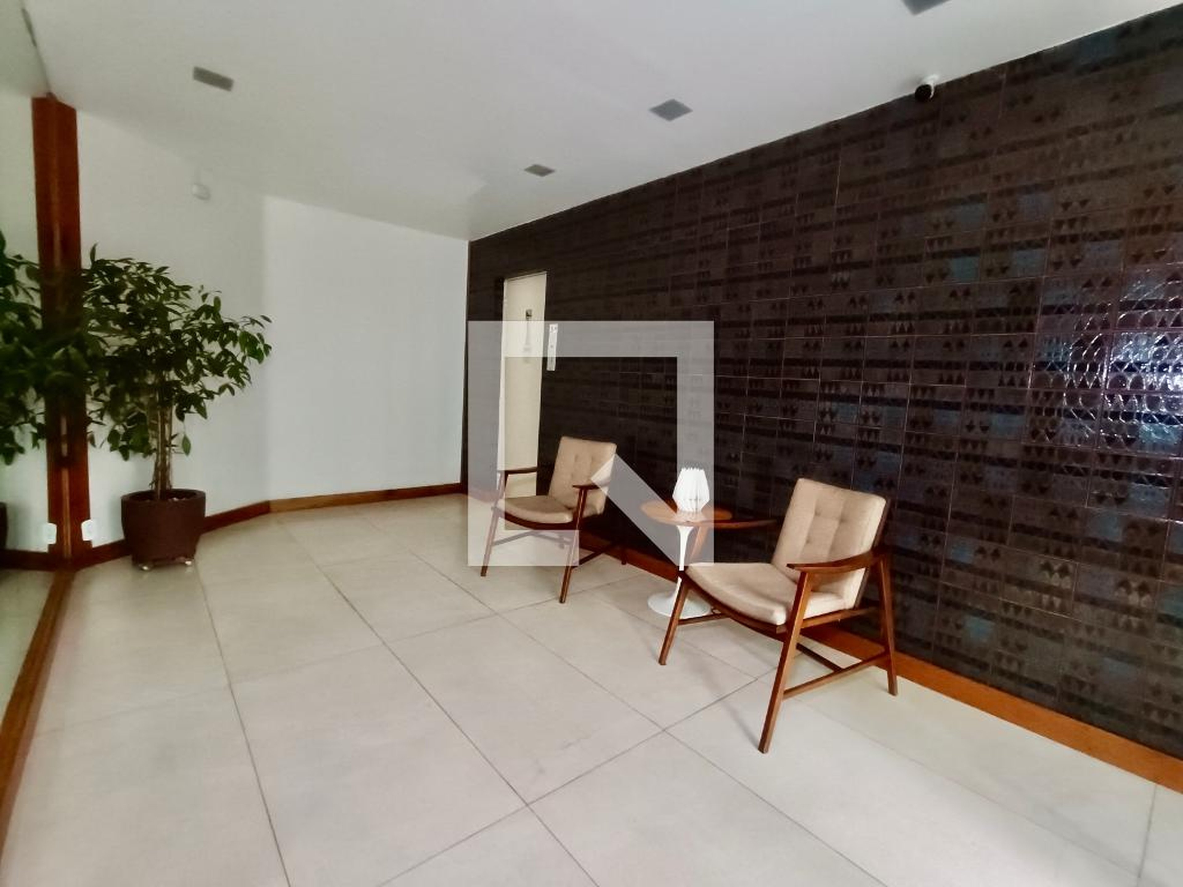 Portaria Condomínio em Rua Humberto de Campos, 555