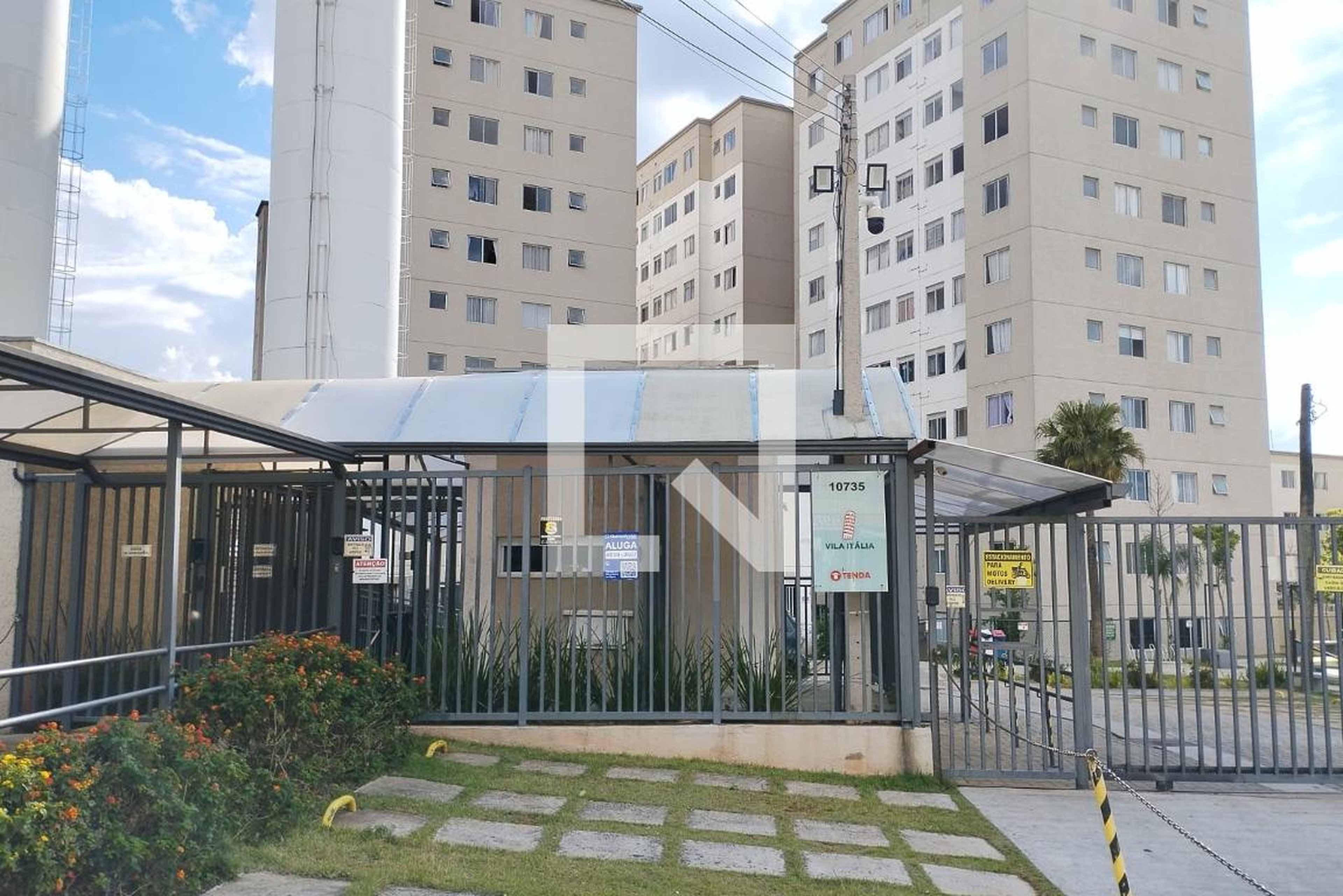 Fachada Condomínio em Avenida Raimundo Pereira de Magalhães, 10778