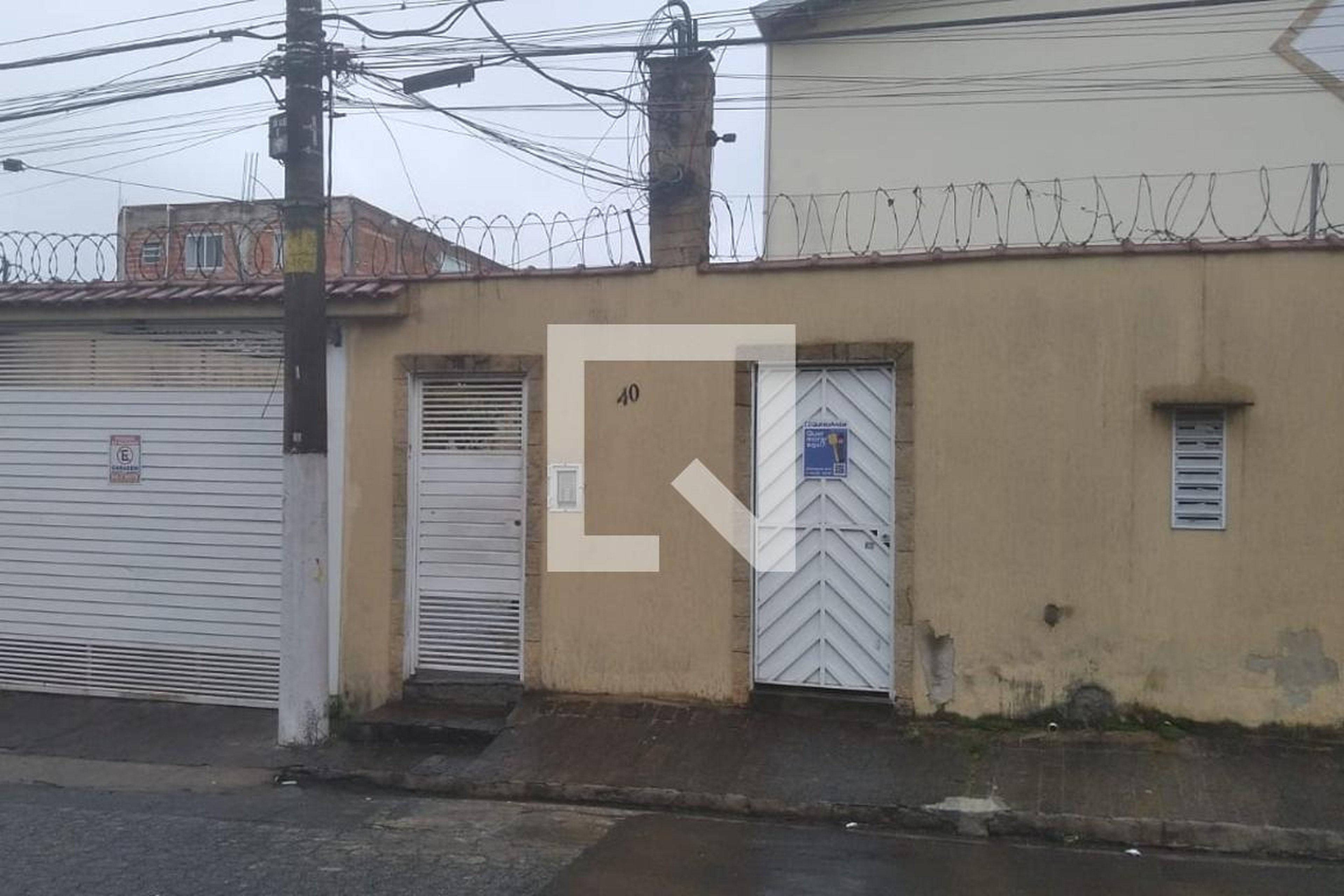 Fachada Condomínio em Rua Sete de Dezembro, 40