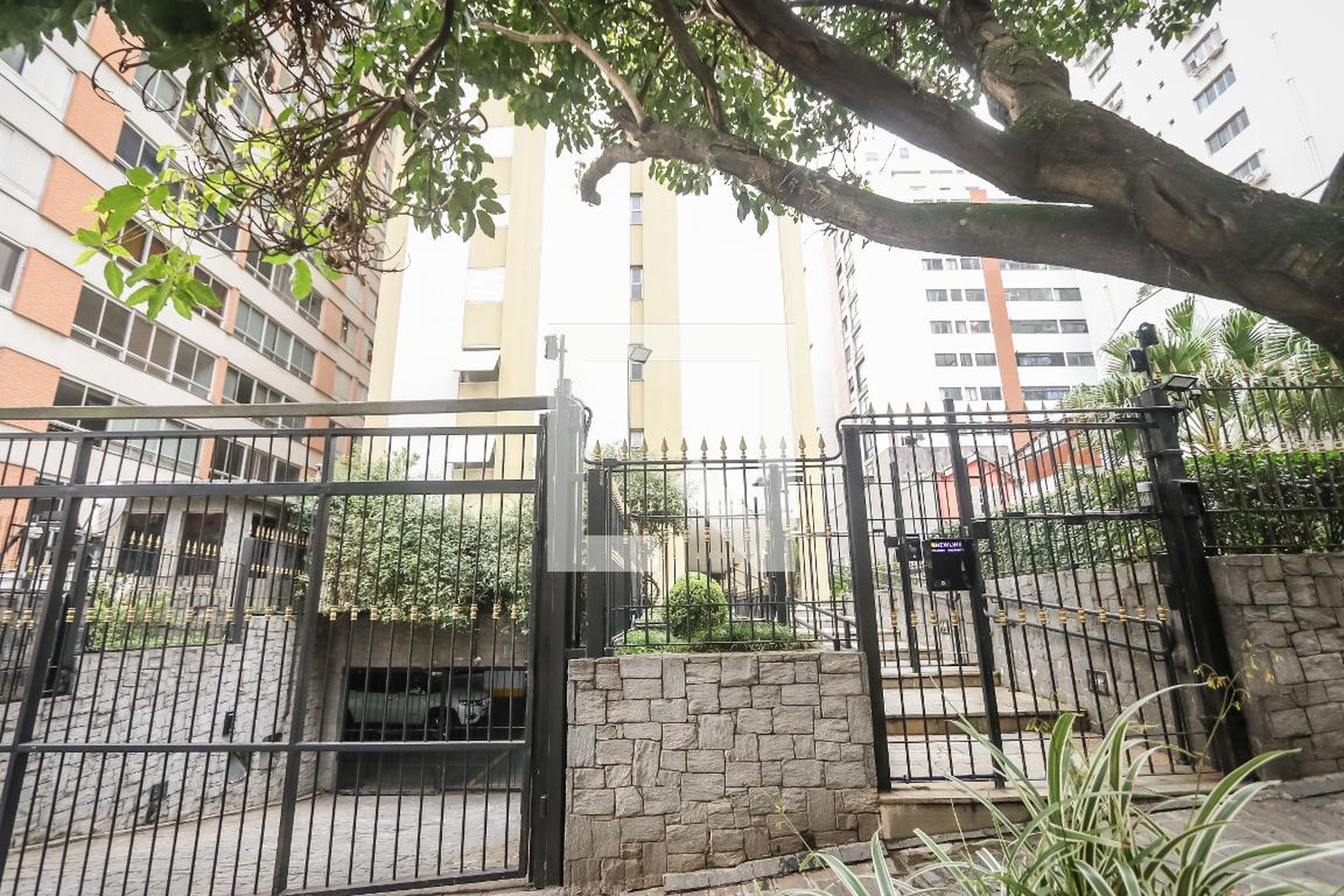 Fachada do Prédio Condomínio Leiria