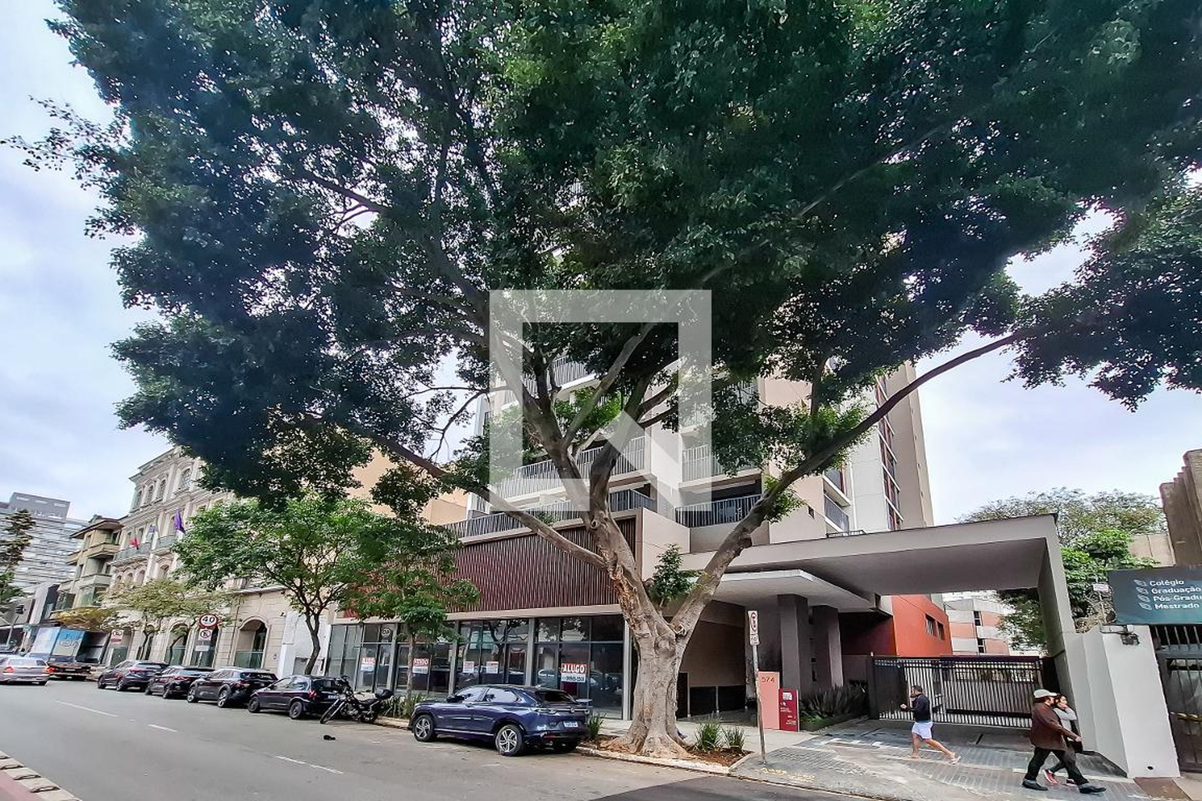 Fachada Condomínio em Avenida da Liberdade, 57