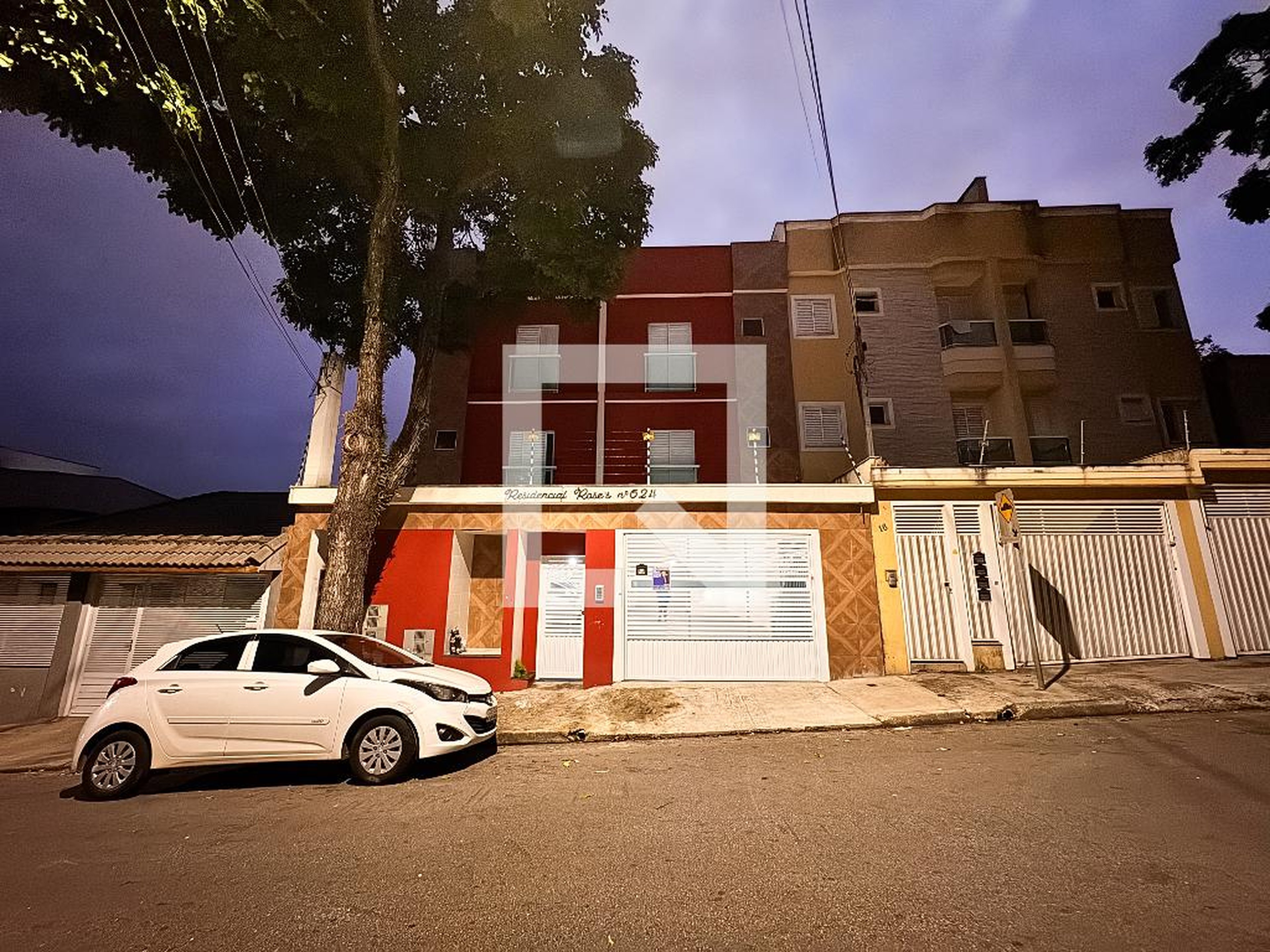 Fachada Condomínio em Rua Algeciras, 624