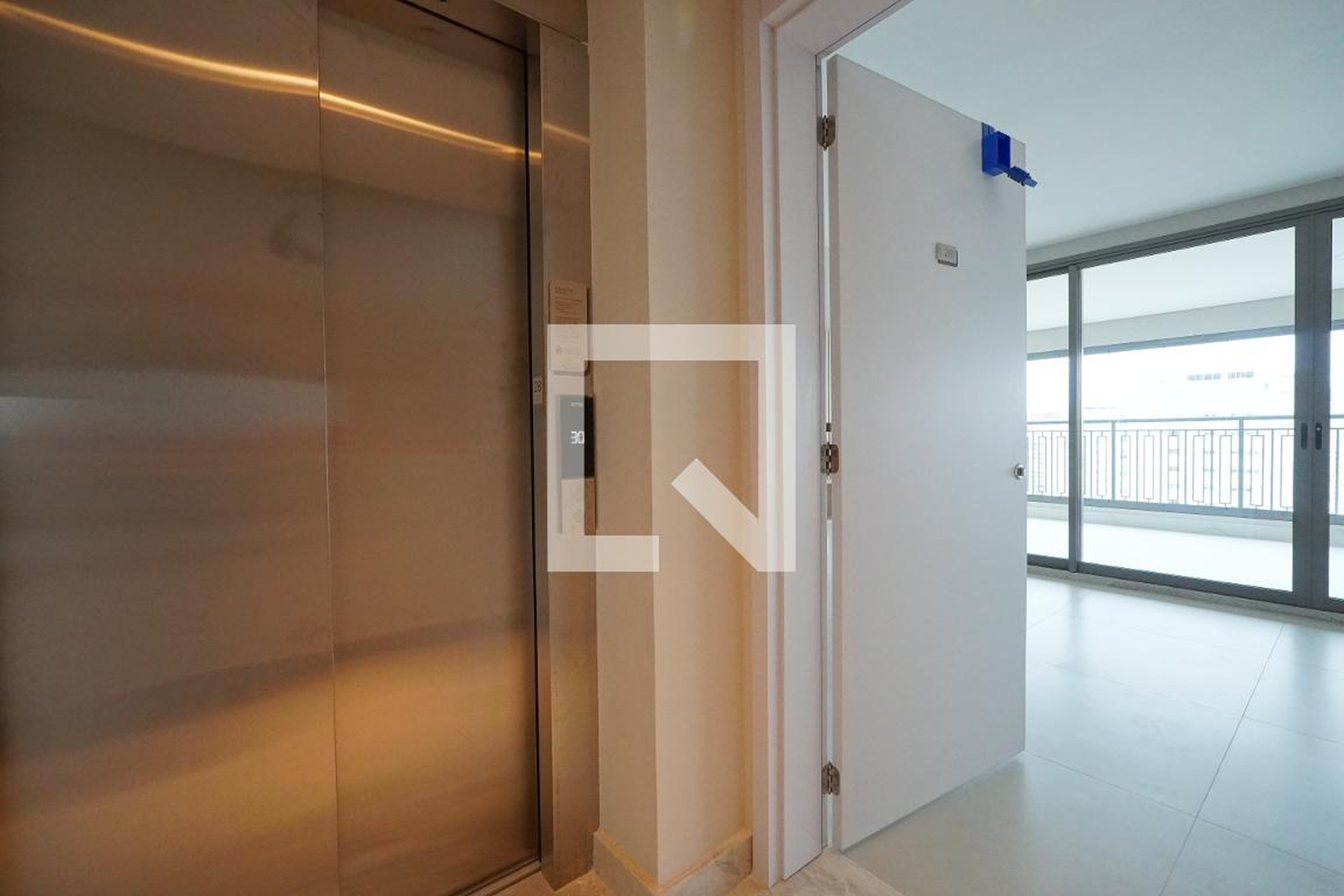 Entrada - Lumiere Residence