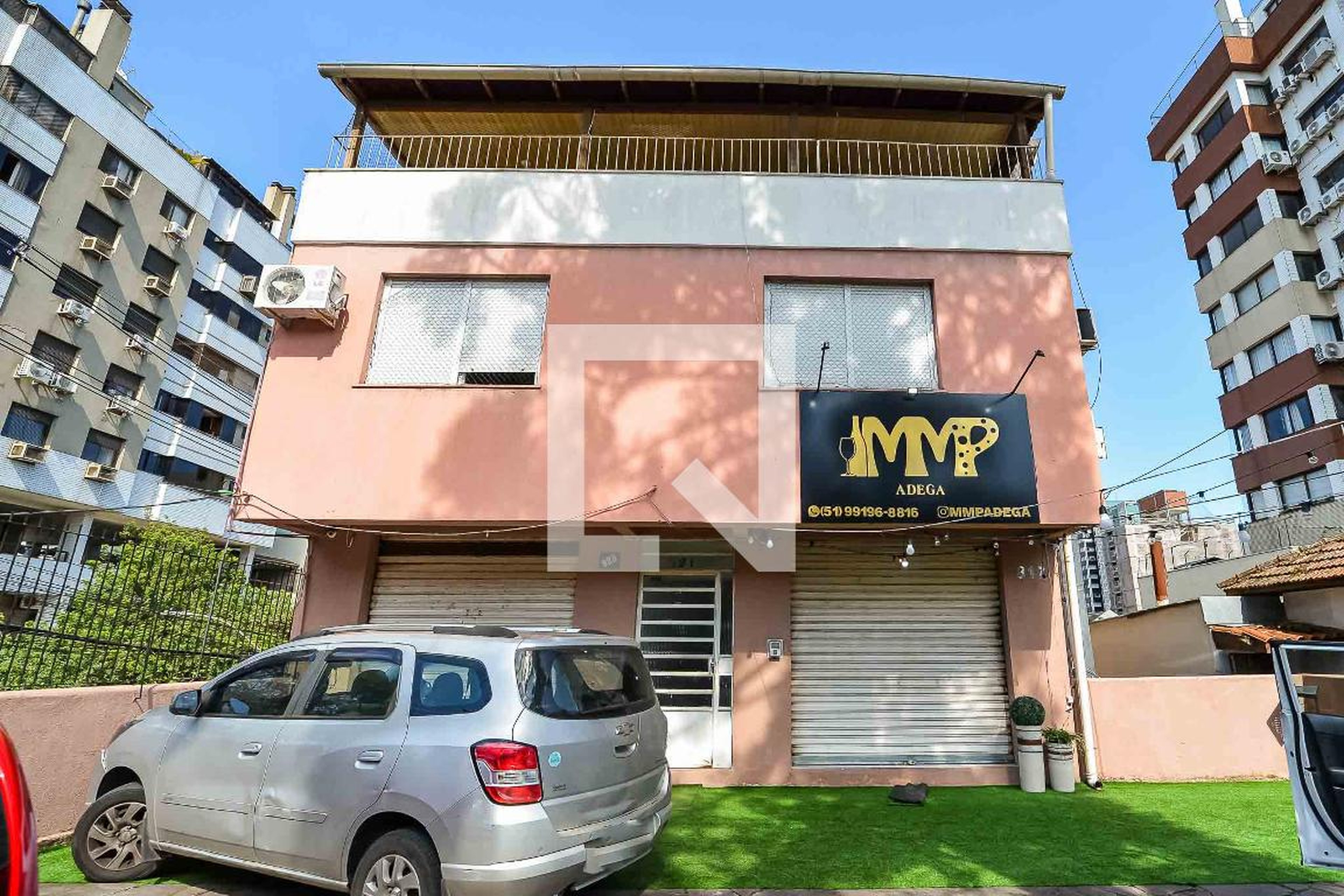 Fachada Condomínio em Avenida João Wallig, 821