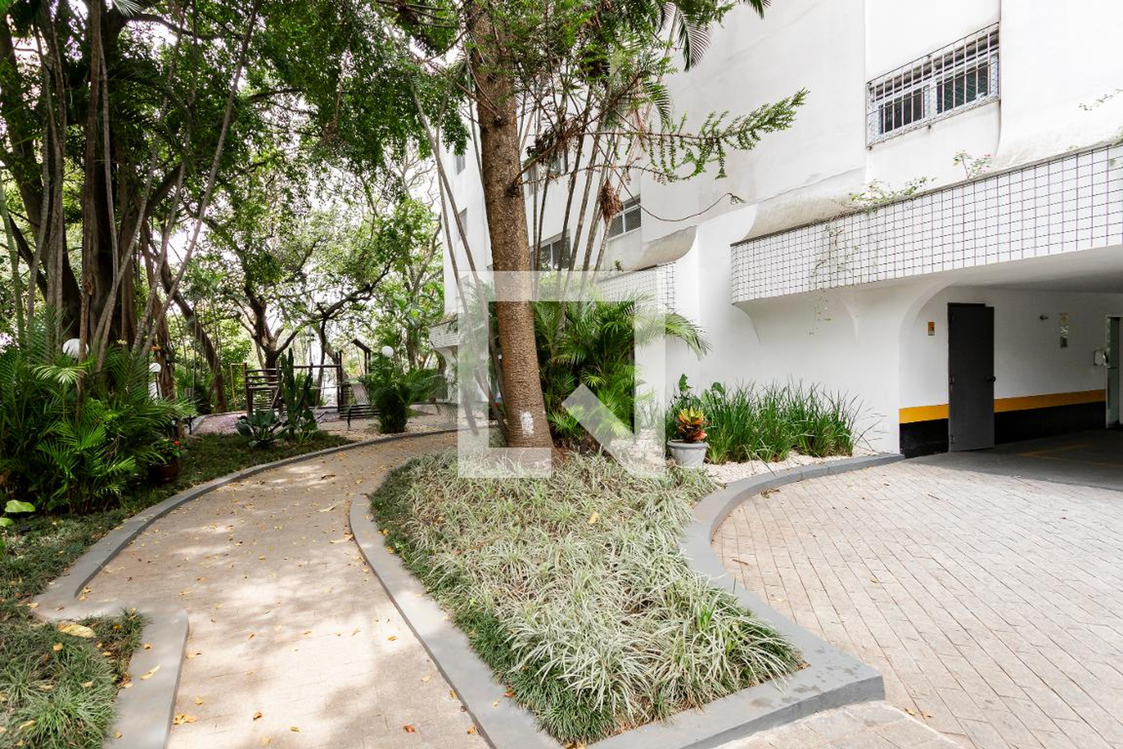 Área Comum - Orquídeas