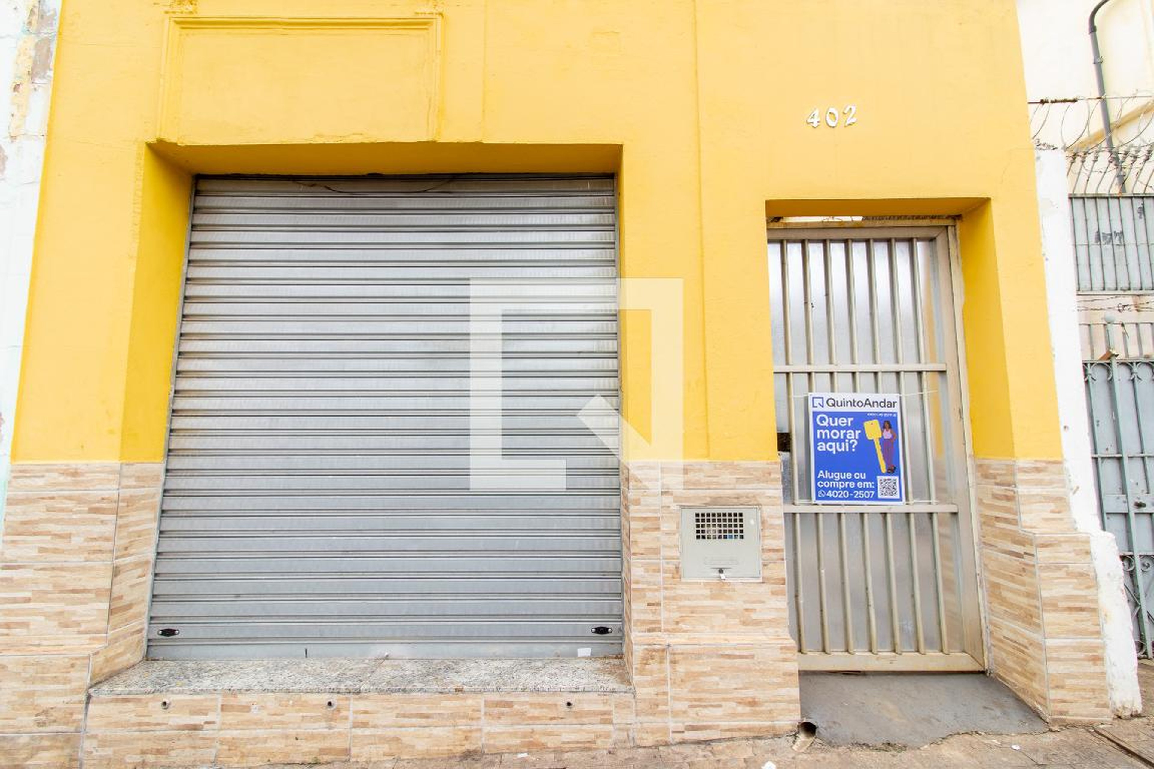 Fachada Condomínio em Rua Doutor Ricardo, 402