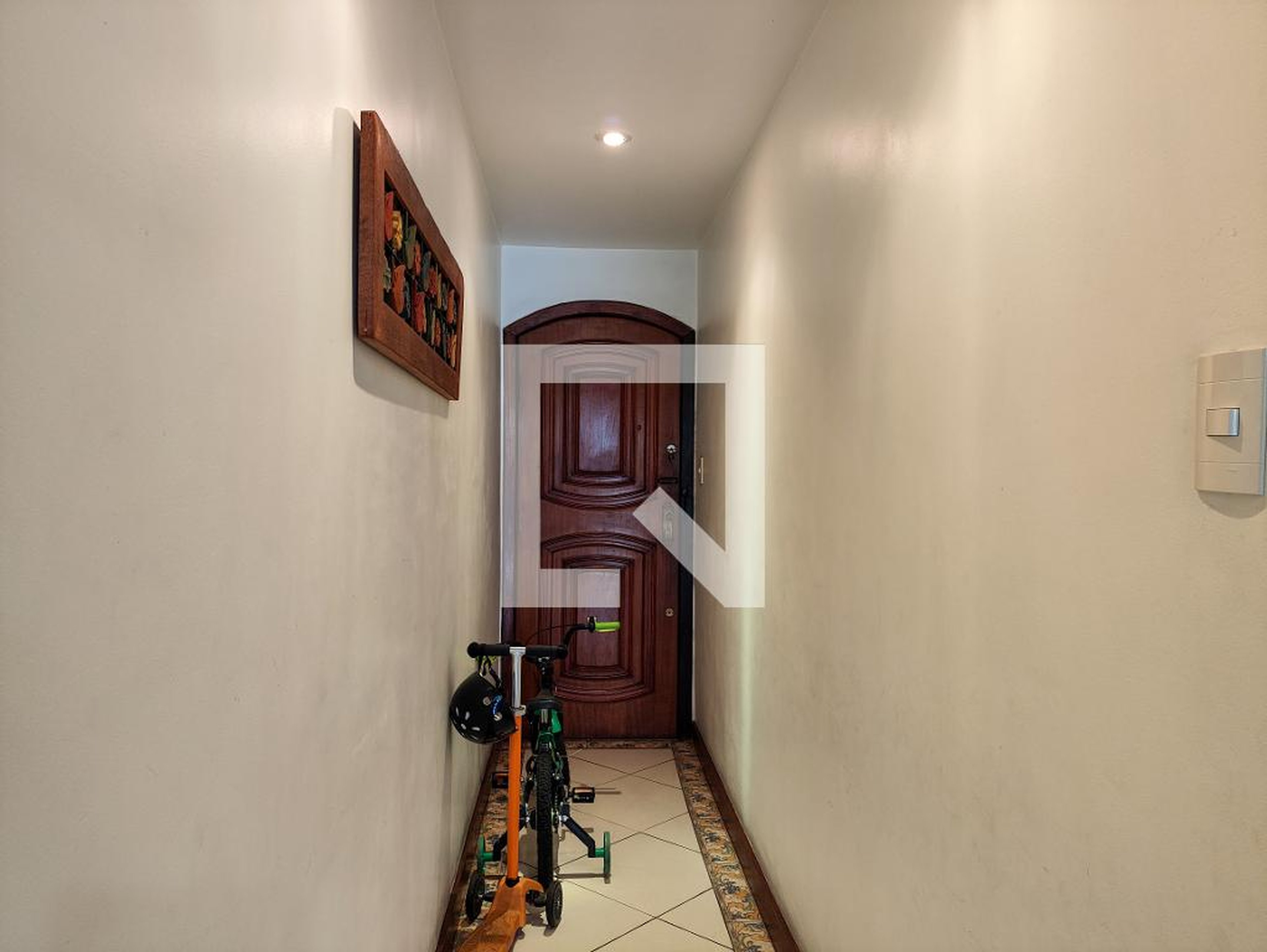 Entrada Condomínio em Rua Visconde de Itamarati, 101